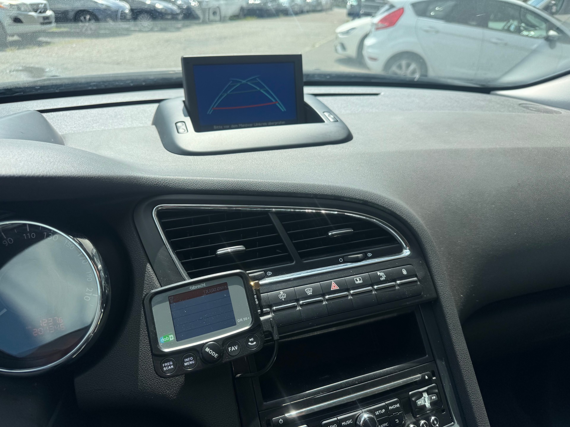 PEUGEOT 5008 1.6 THP Allure Tiptronic-image-6