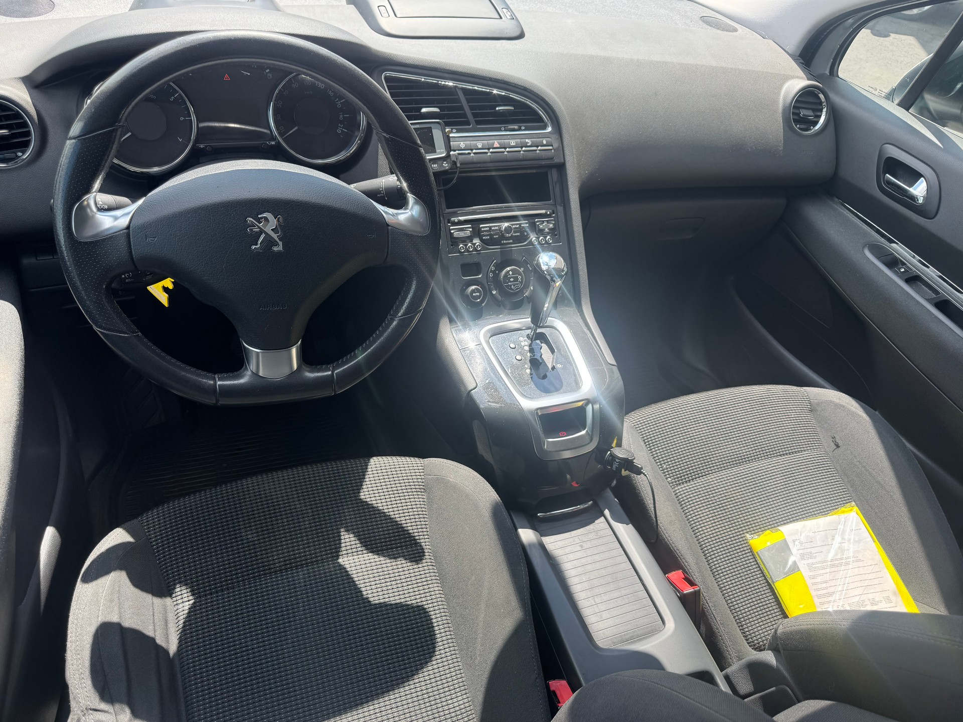 PEUGEOT 5008 1.6 THP Allure Tiptronic-image-7