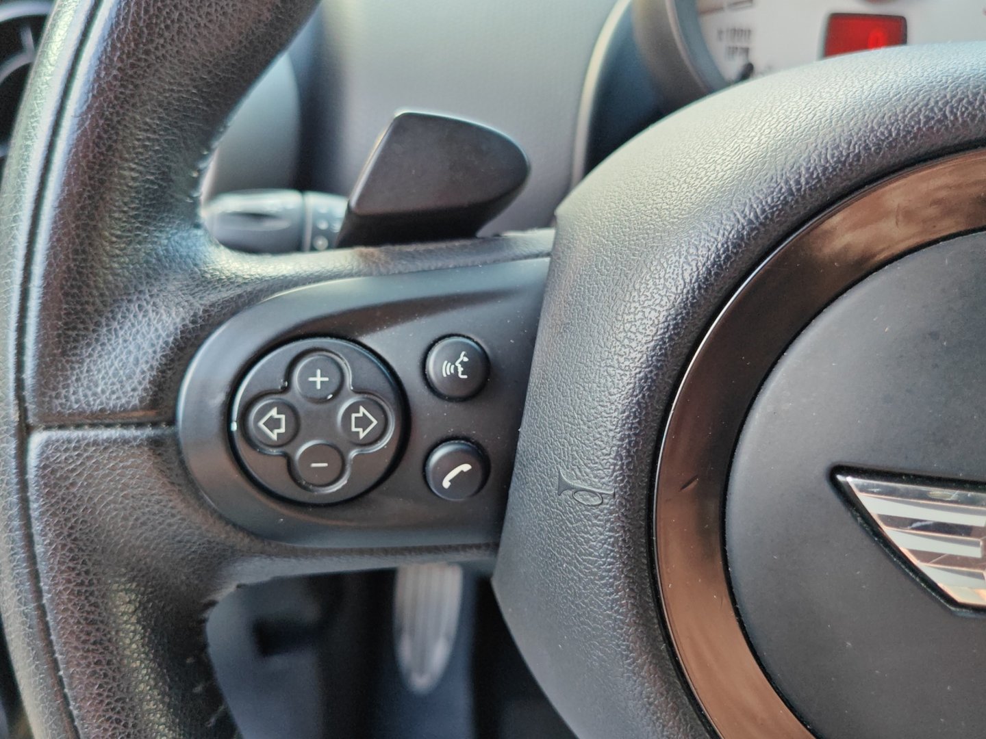 MINI Countryman Cooper SD ALL4 Steptronic – Aut. – Seulement 67'800 km [Expertisé + Garantie 12 mois]-image-19