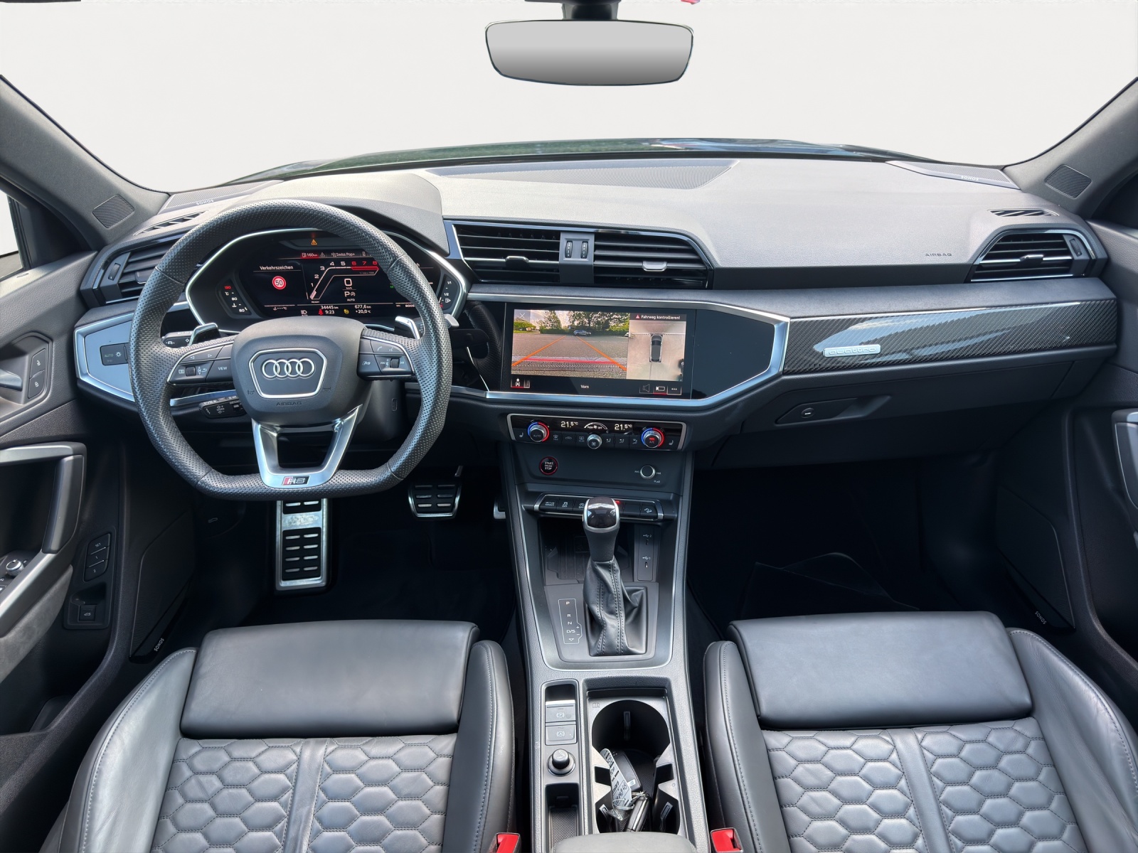 AUDI RS Q3 SB quattro S tronic 400PS-image-5