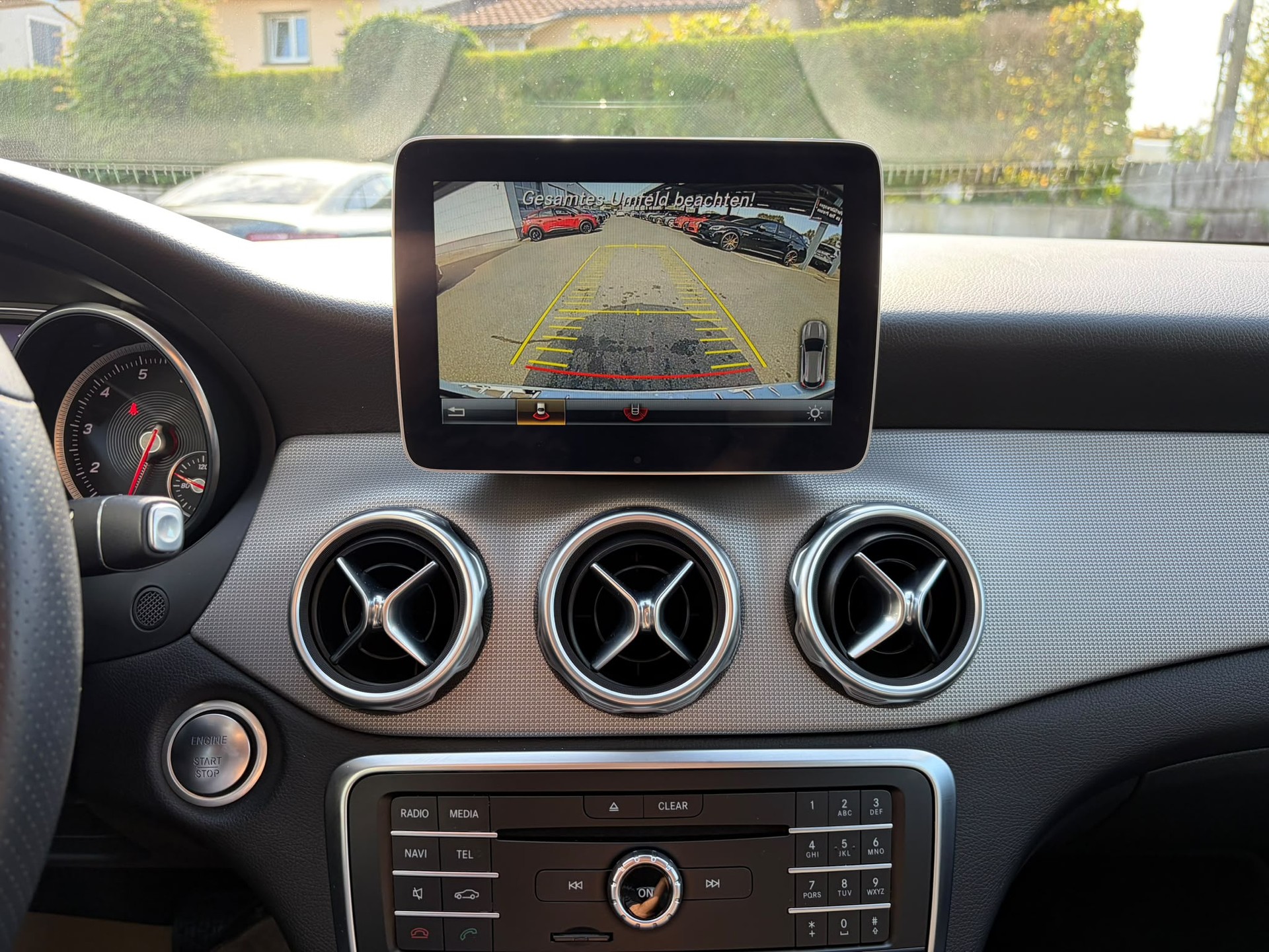 MERCEDES-BENZ GLA 200 Night Star 7G-DCT-image-11