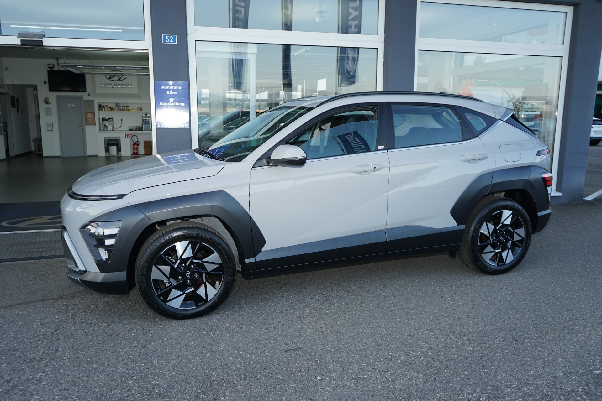 HYUNDAI-image-4