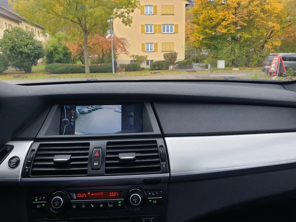 BMW X5 xDrive 40d Steptronic ** 306 PS ** Voll-Leder ** Sitzmemory ** Navi ** RF-Kamera 360° ** Panorama-Glasdach **-image-9