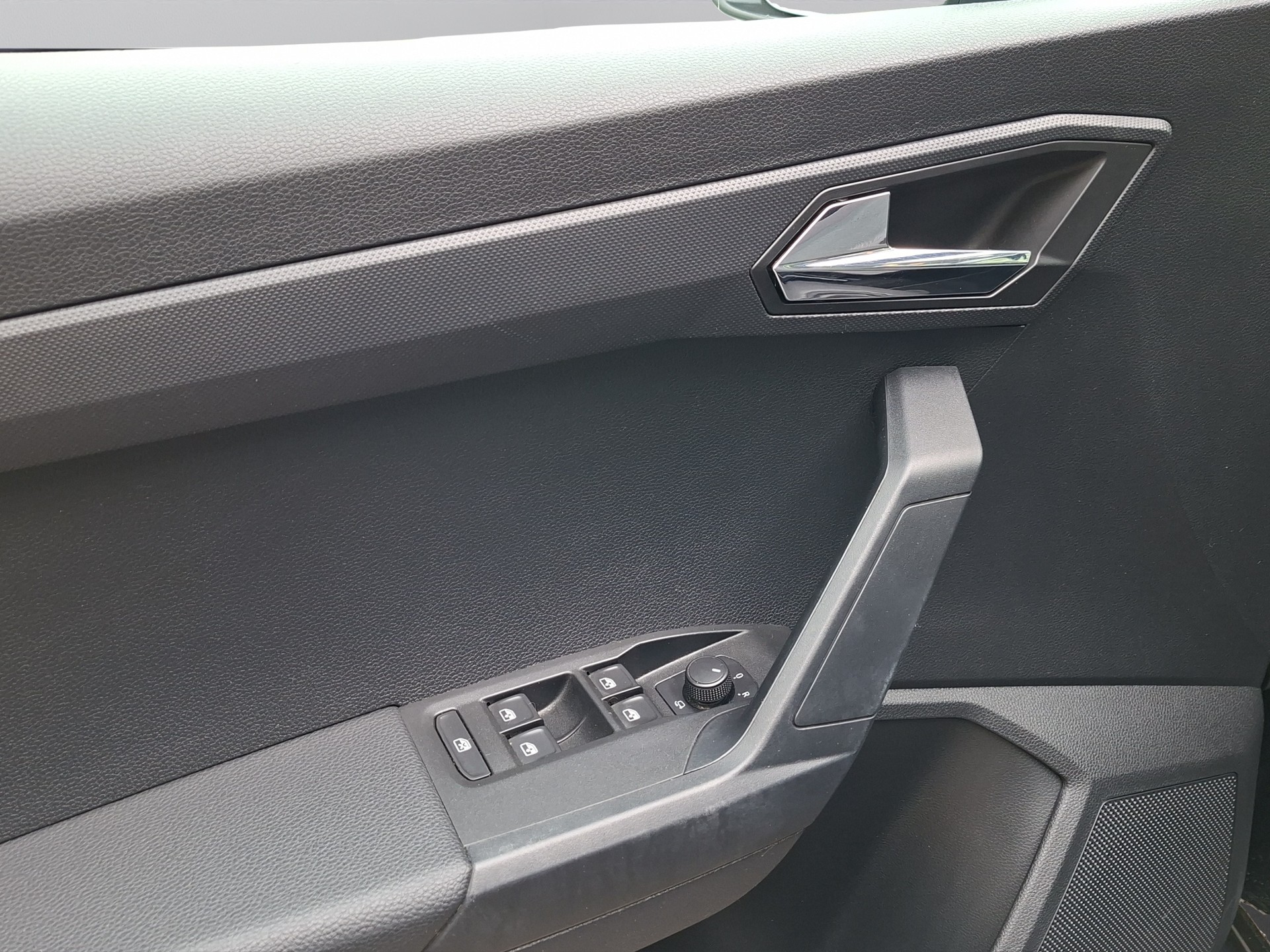 SEAT Arona 1.0 TSI Eco Style-image-13