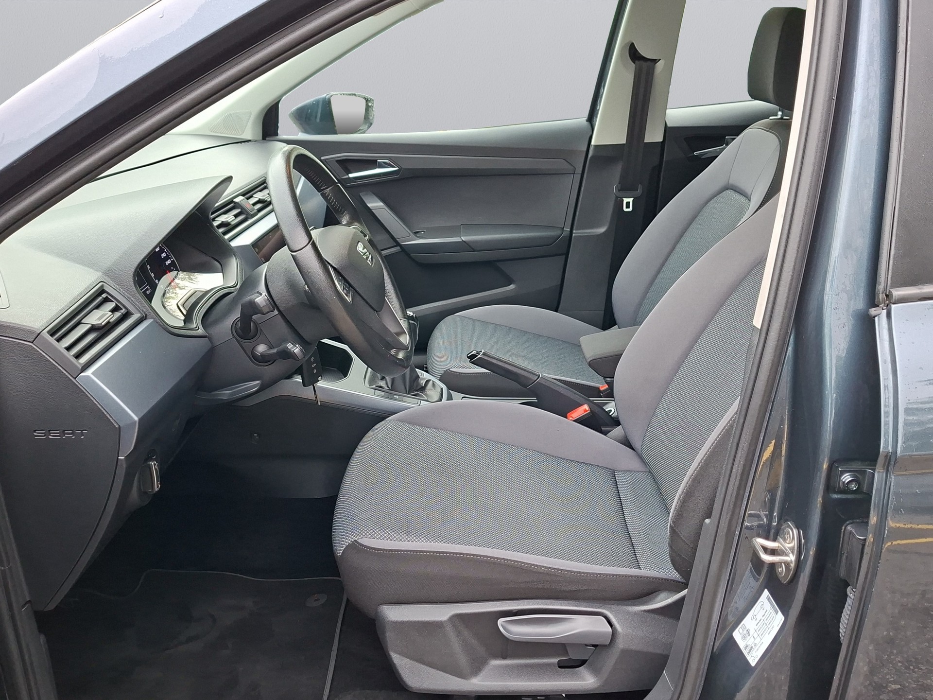 SEAT Arona 1.0 TSI Eco Style-image-10