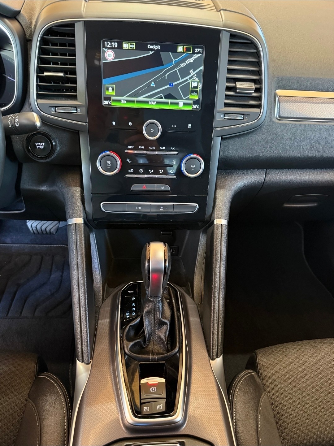 RENAULT Koleos 2.0 dCi Zen 4WD Xtronic CVT-image-11