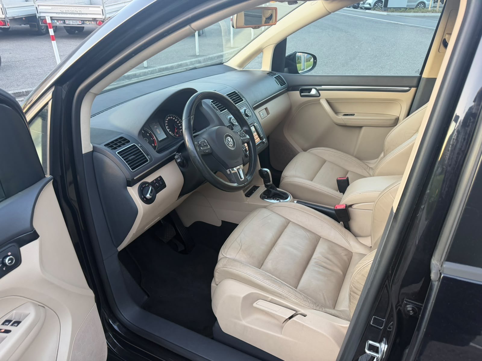 VW Touran 1.4 TSI Comfortline DSG-image-5