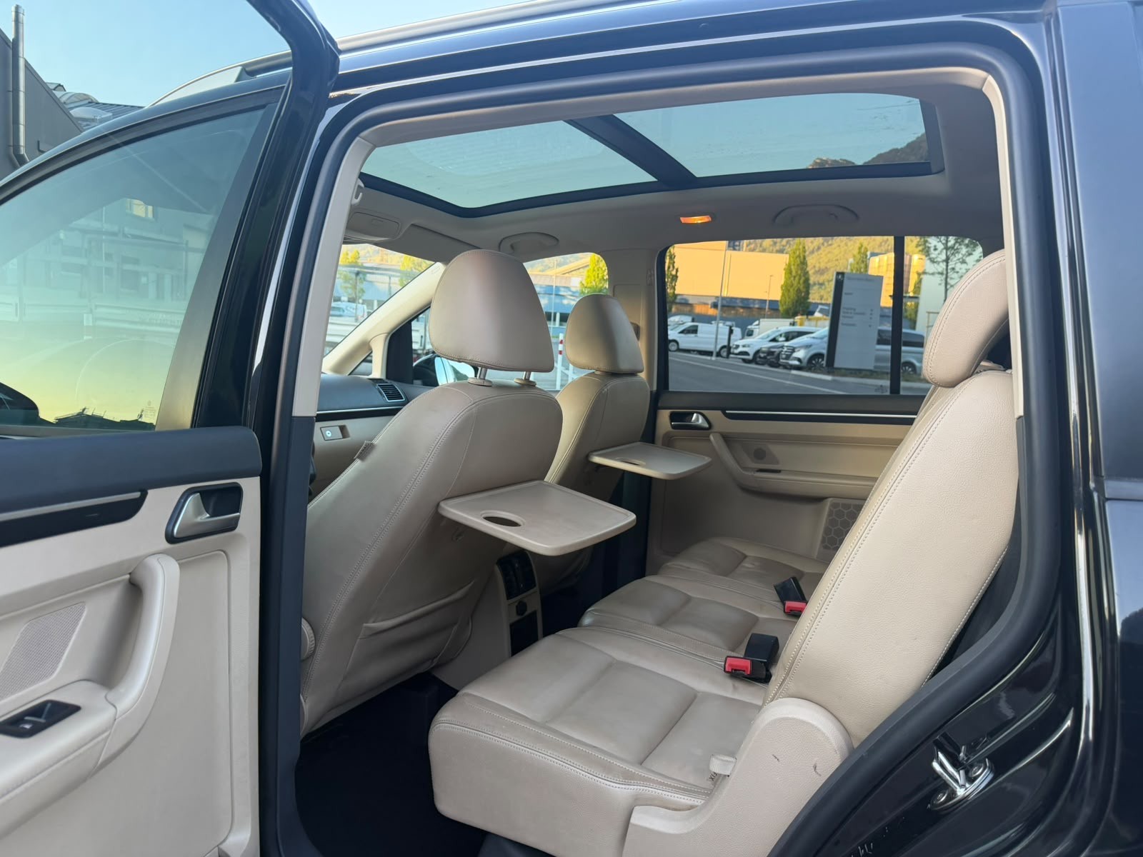 VW Touran 1.4 TSI Comfortline DSG-image-9