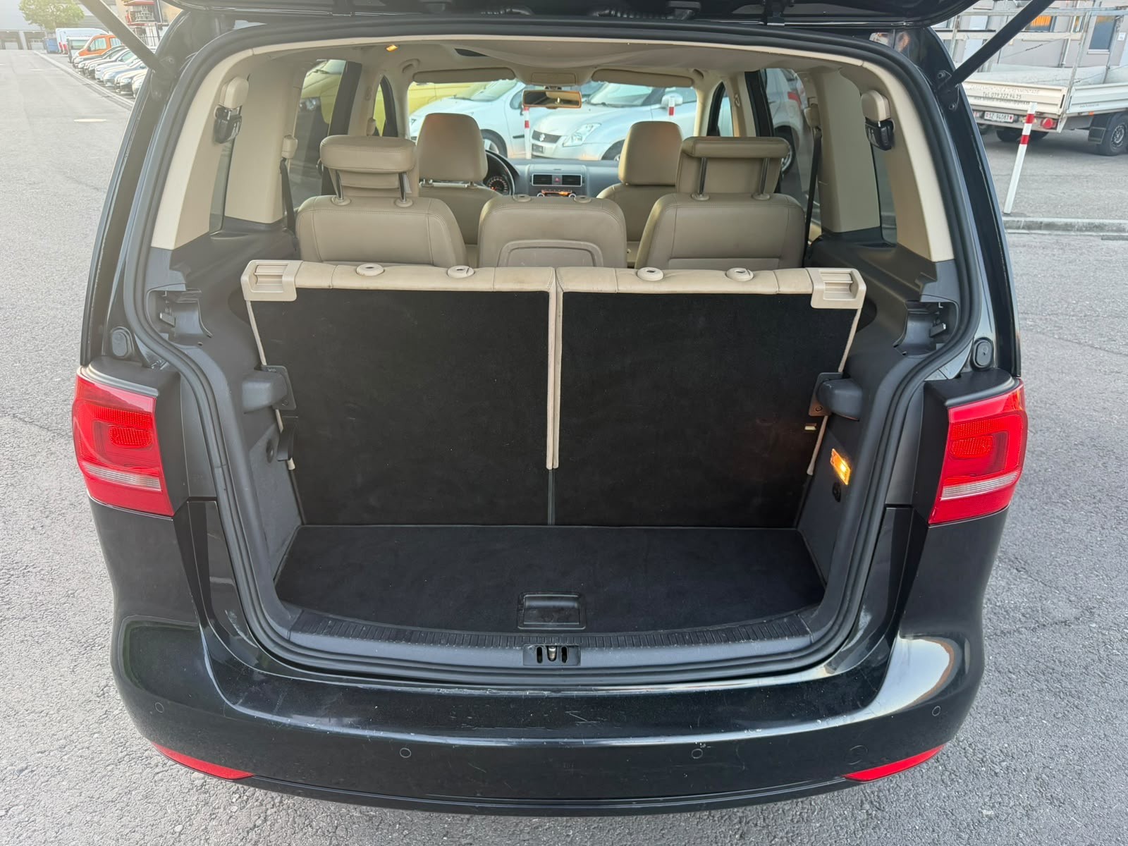 VW Touran 1.4 TSI Comfortline DSG-image-8