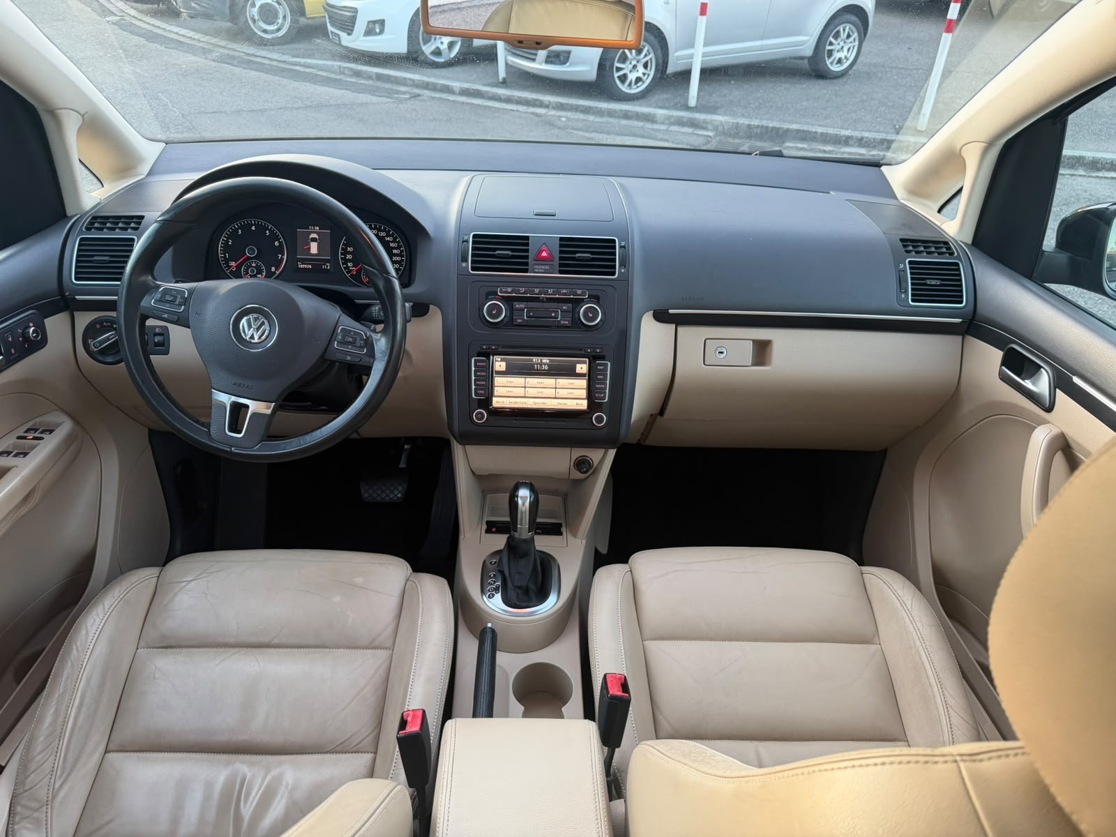VW Touran 1.4 TSI Comfortline DSG-image-4