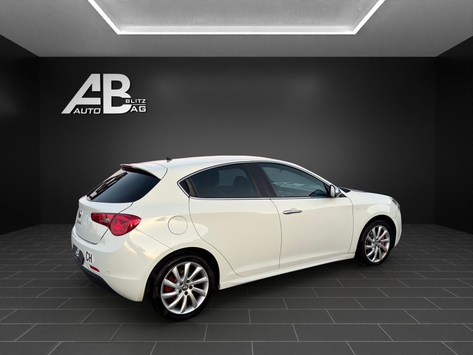 ALFA ROMEO Giulietta 1.4 MultiAir Distinctive mit 170 PS-image-4
