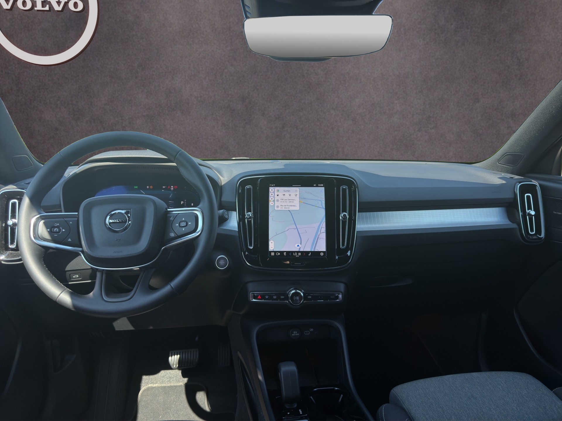 VOLVO XC40 2.0 B4 MH Plus Dark-image-11