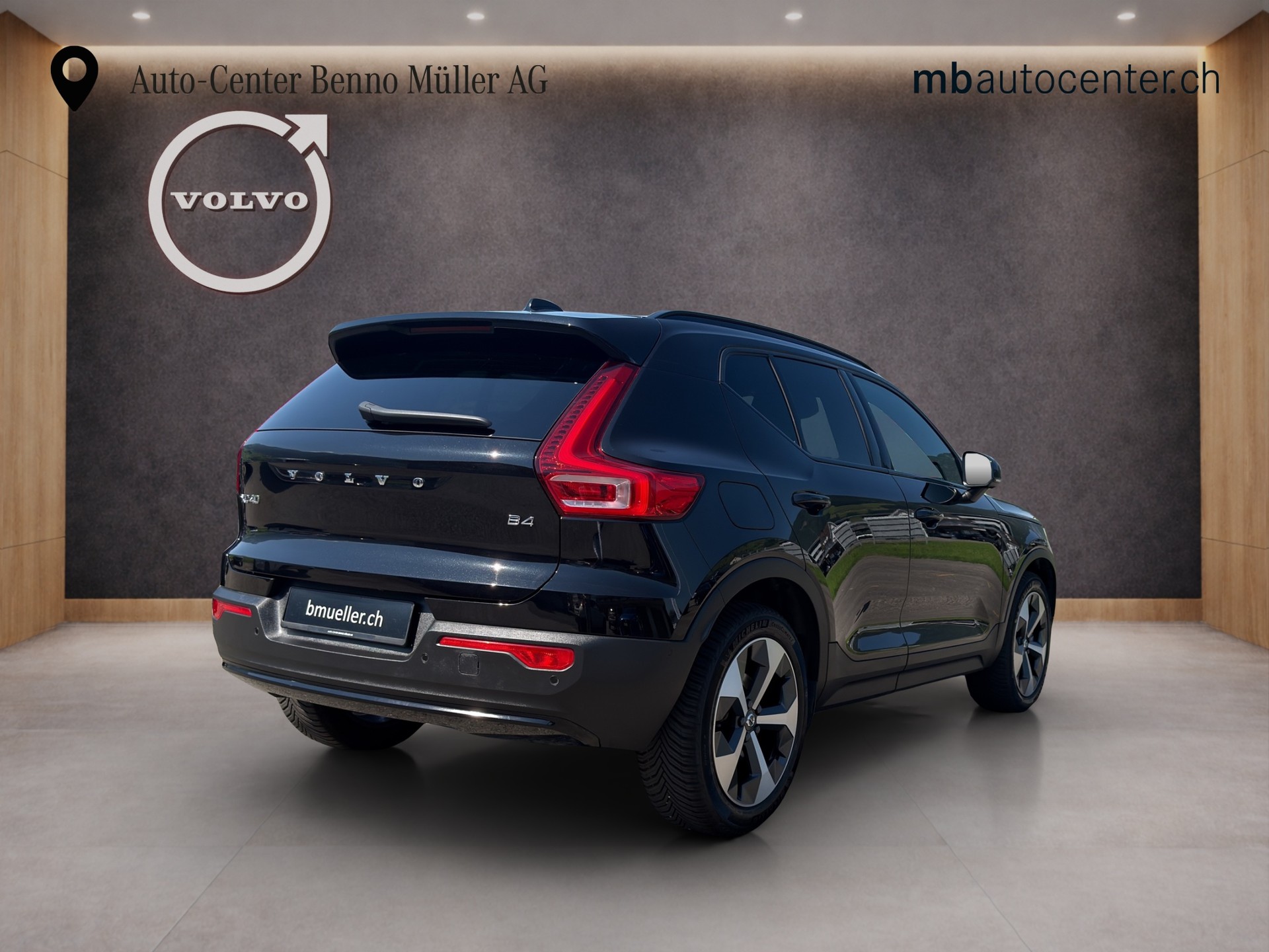 VOLVO XC40 2.0 B4 MH Plus Dark-image-4