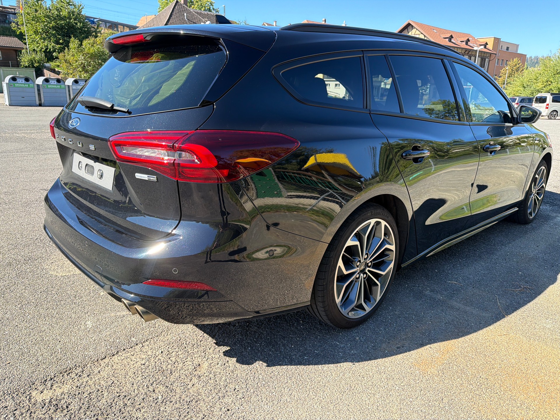 FORD Focus 1.0 MHEV ST-Line X Automat-image-2