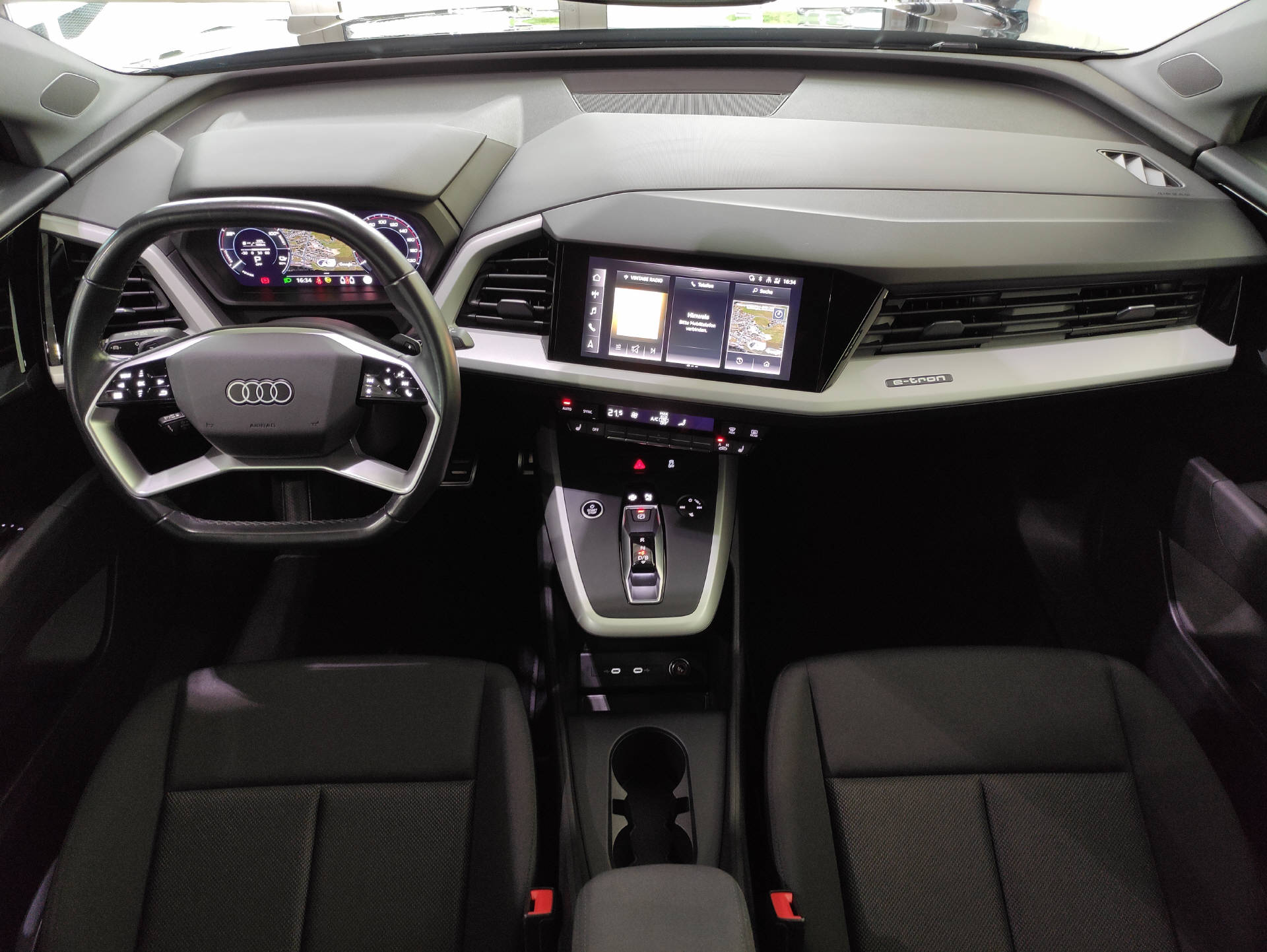 AUDI Q4 e-tron 50 quattro-image-13