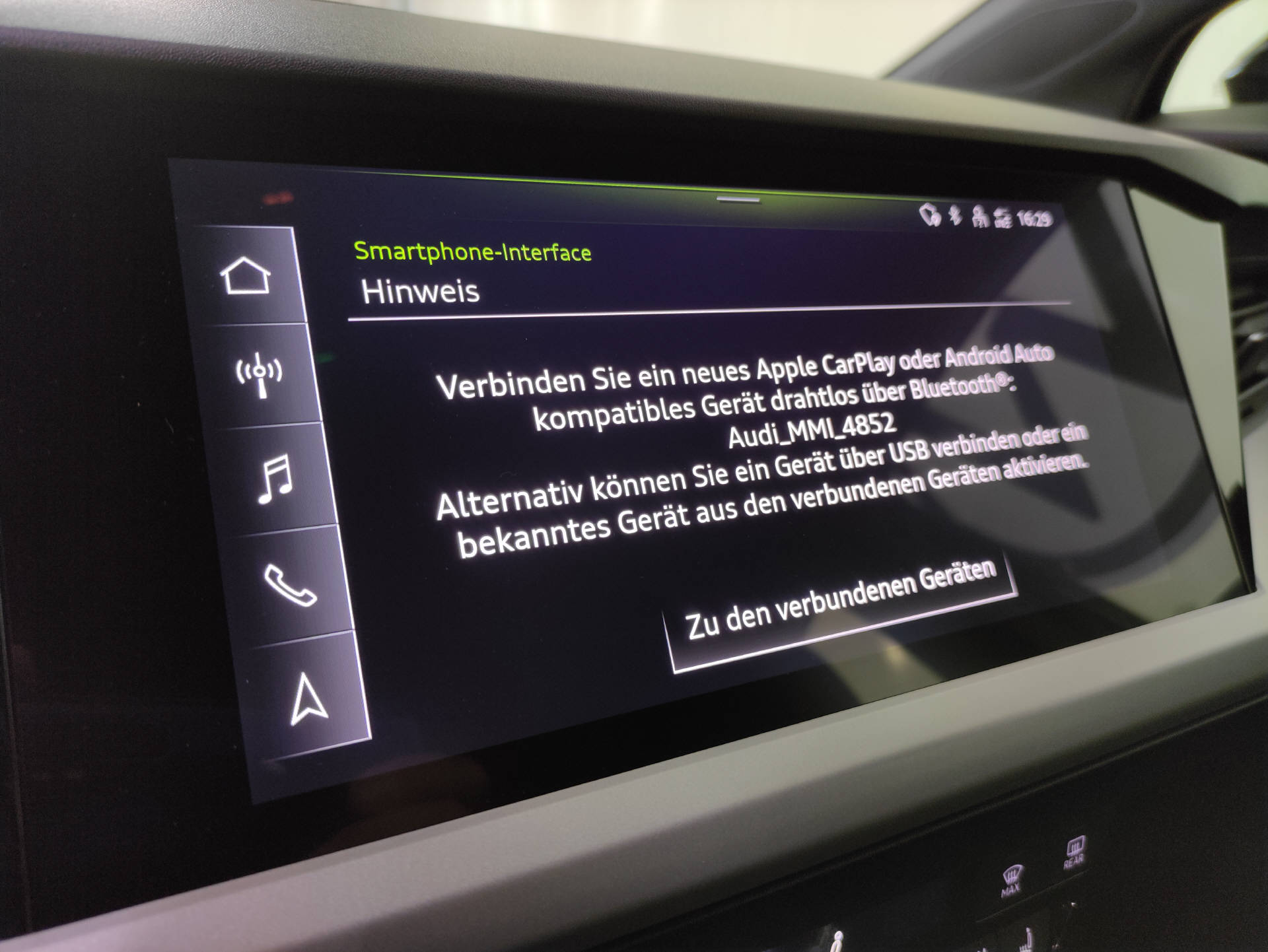 AUDI Q4 e-tron 50 quattro-image-8
