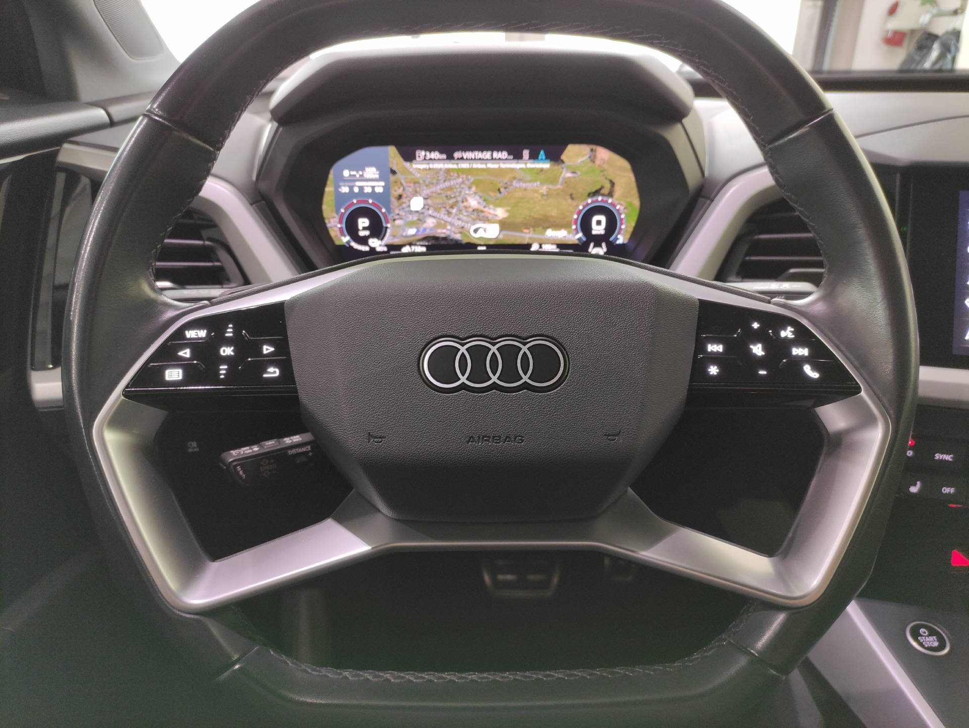 AUDI Q4 e-tron 50 quattro-image-5