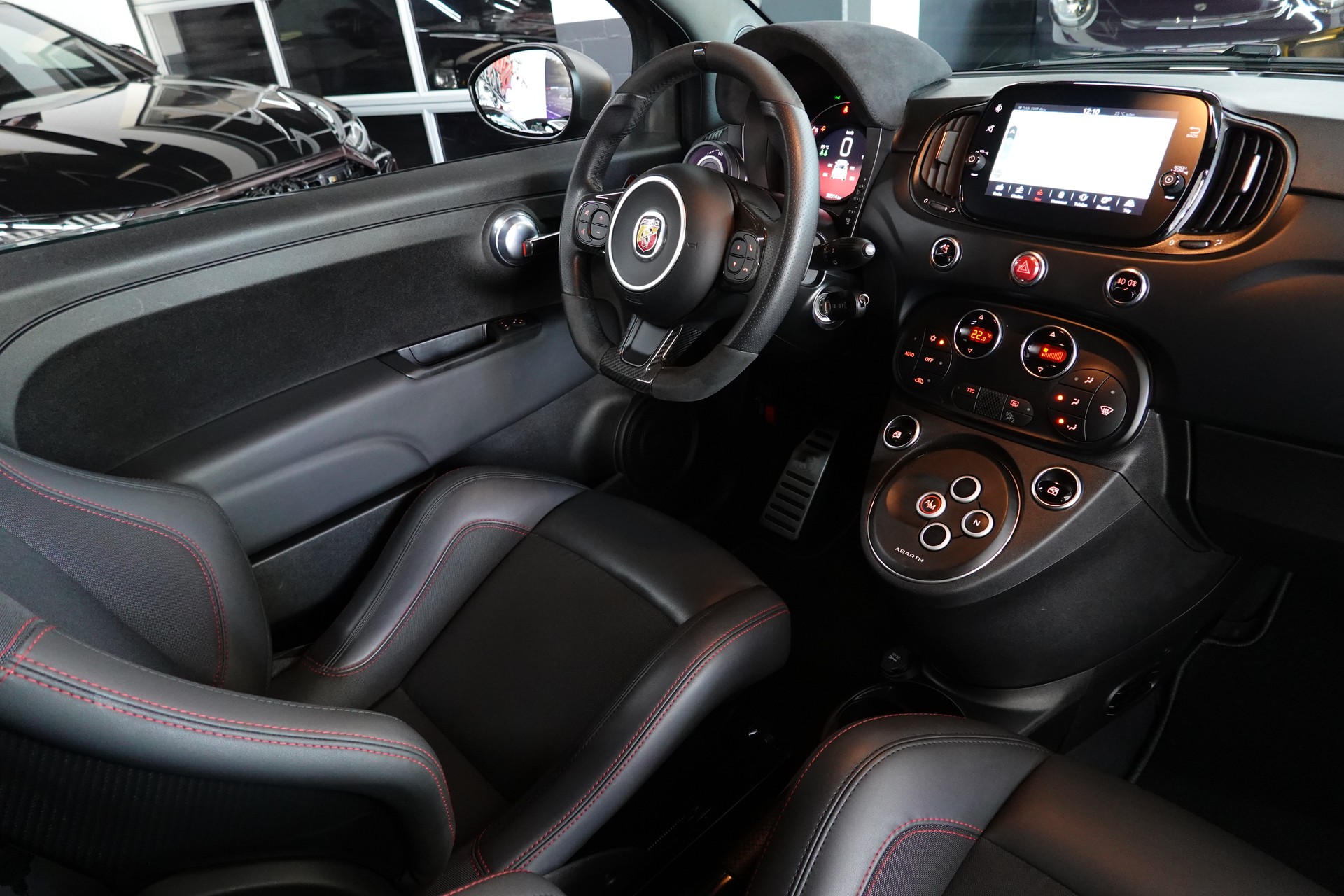 FIAT 695 1.4 16V TURBO ABARTH 695 180 PS COMPETIZIONE Dualogic-image-39
