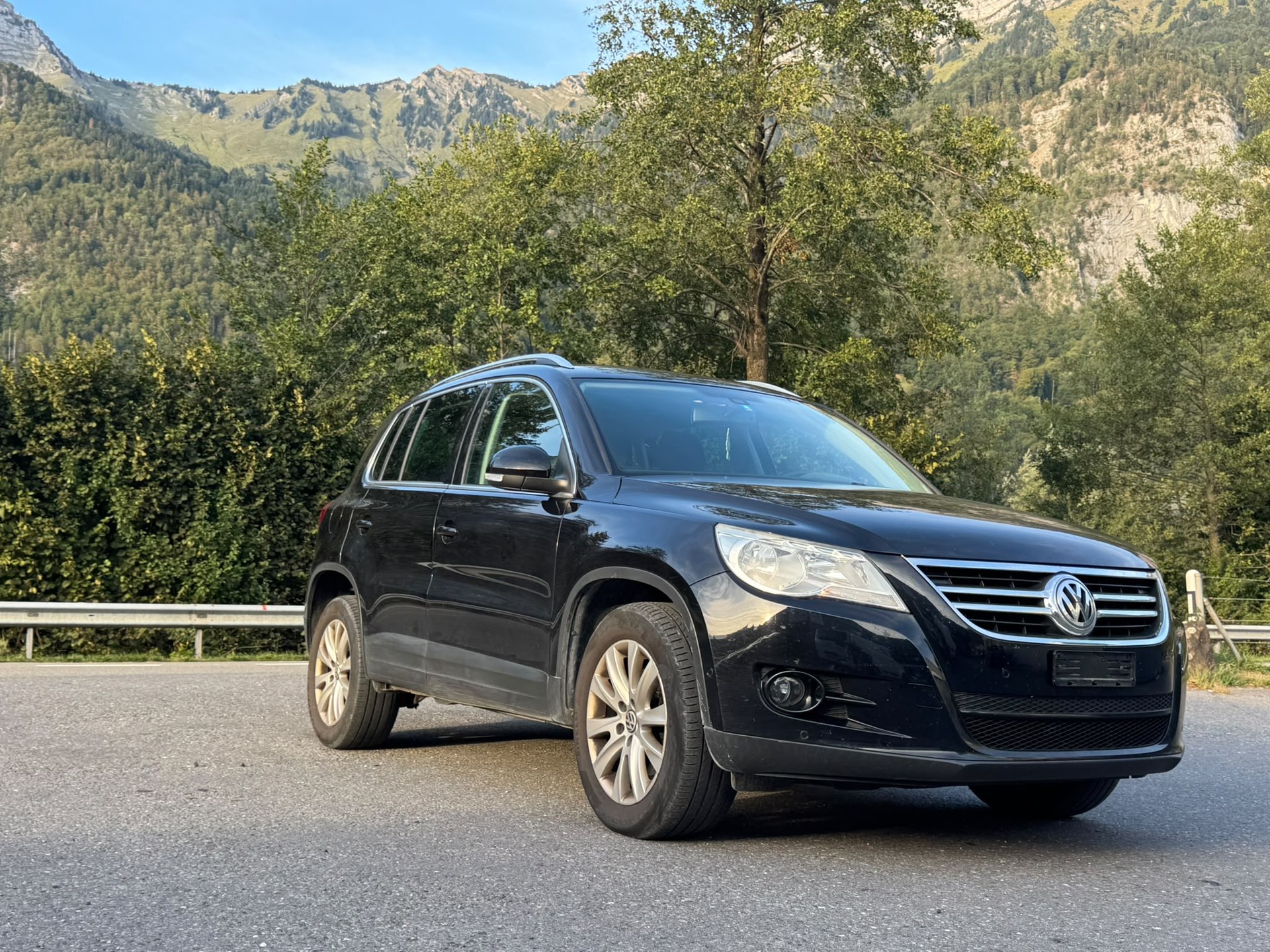 VW Tiguan 2.0 TSI Sport&Style-image-4