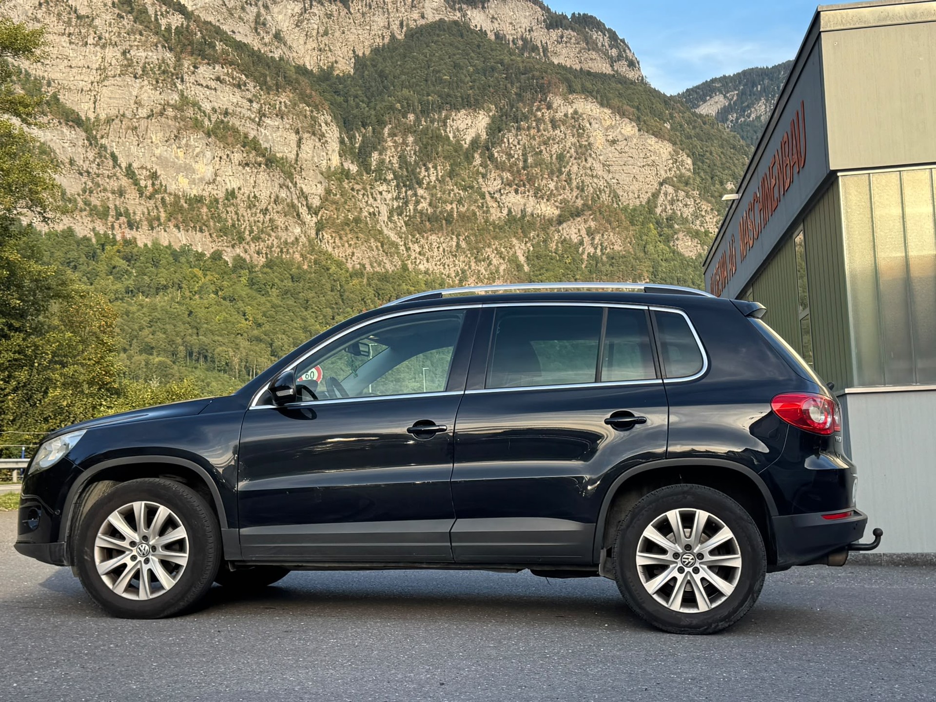 VW Tiguan 2.0 TSI Sport&Style-image-1