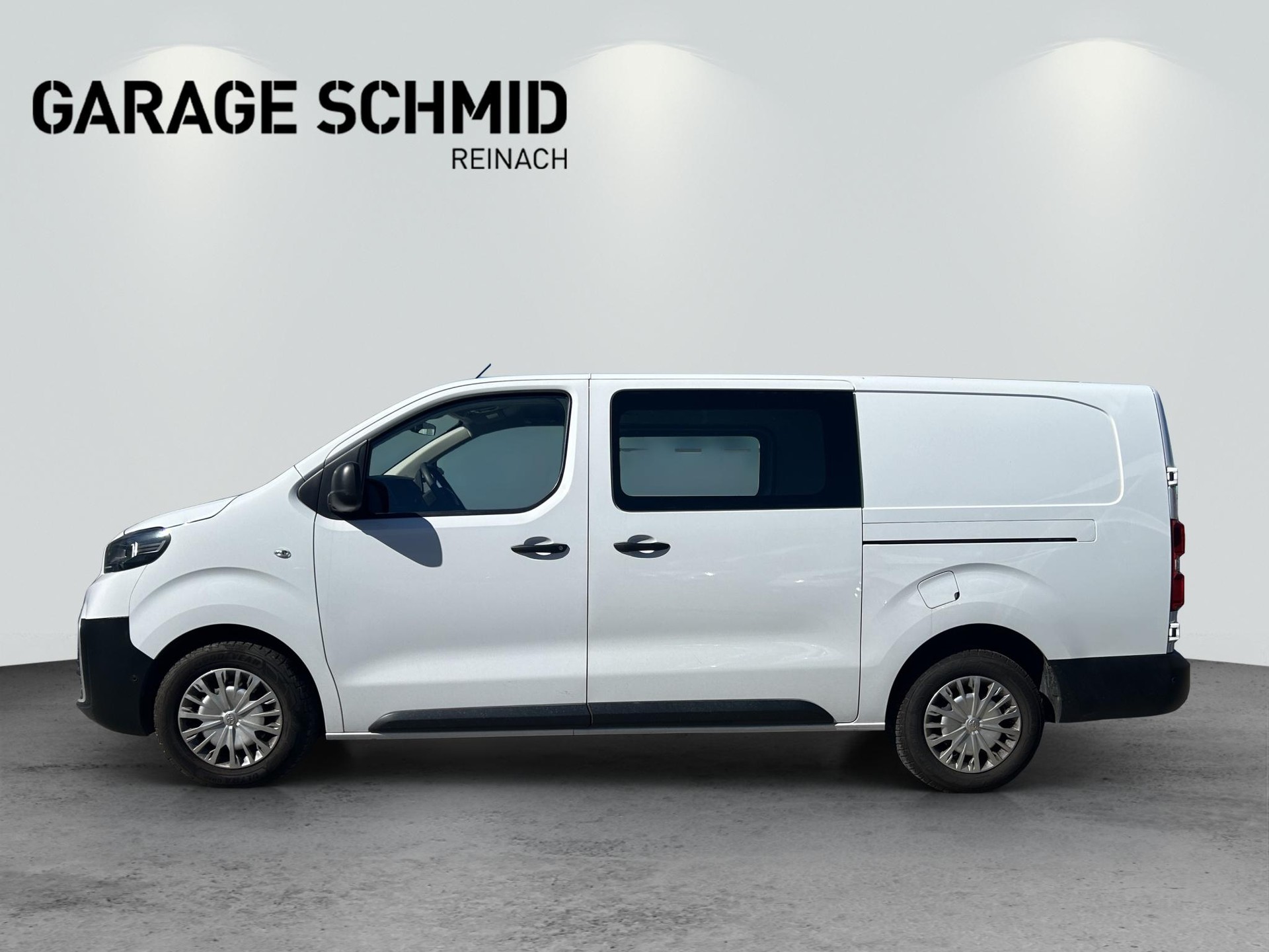 TOYOTA PROACE Van L2 2.0 D Advanced-image-3