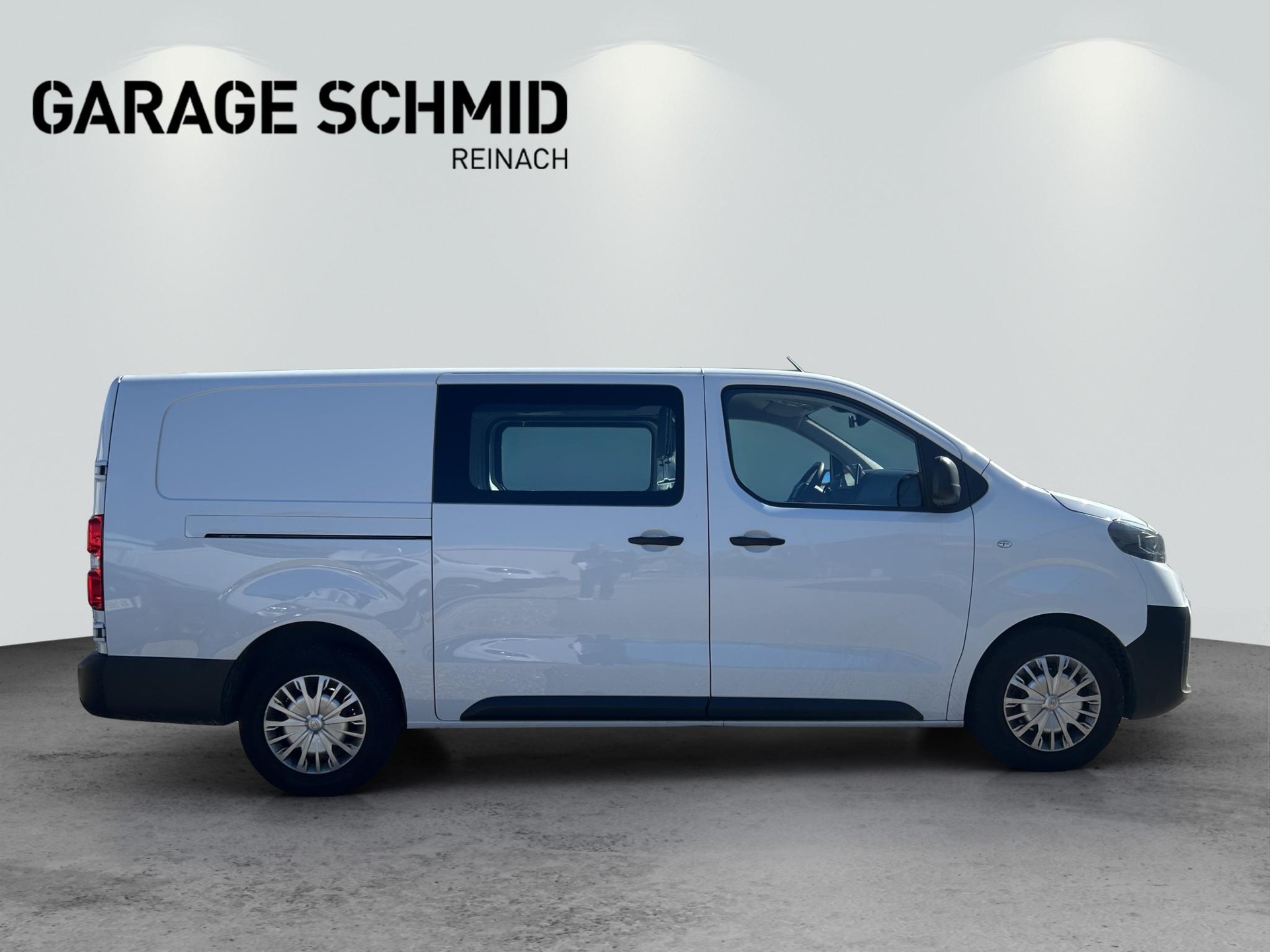 TOYOTA PROACE Van L2 2.0 D Advanced-image-7