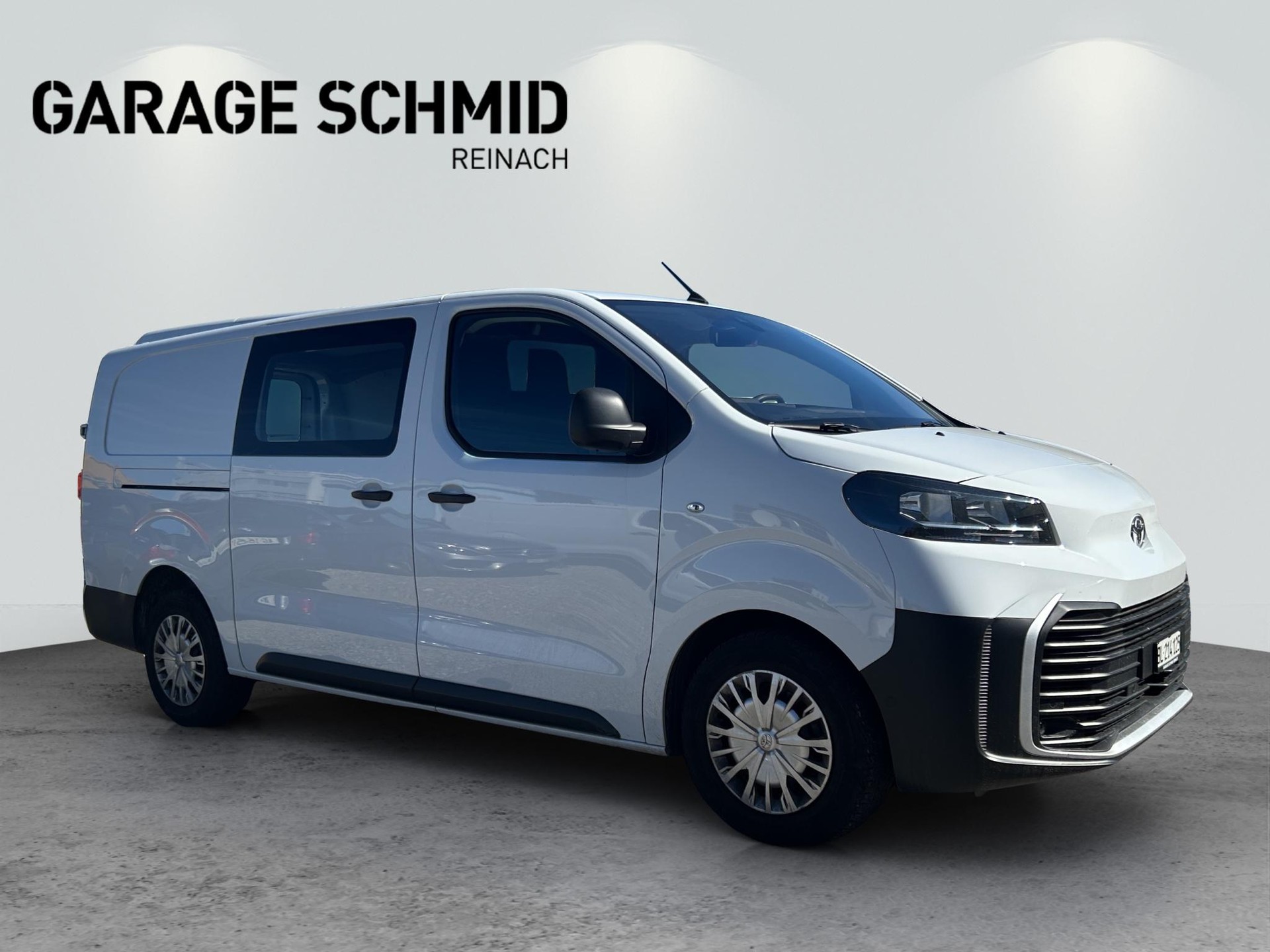 TOYOTA PROACE Van L2 2.0 D Advanced-image-8
