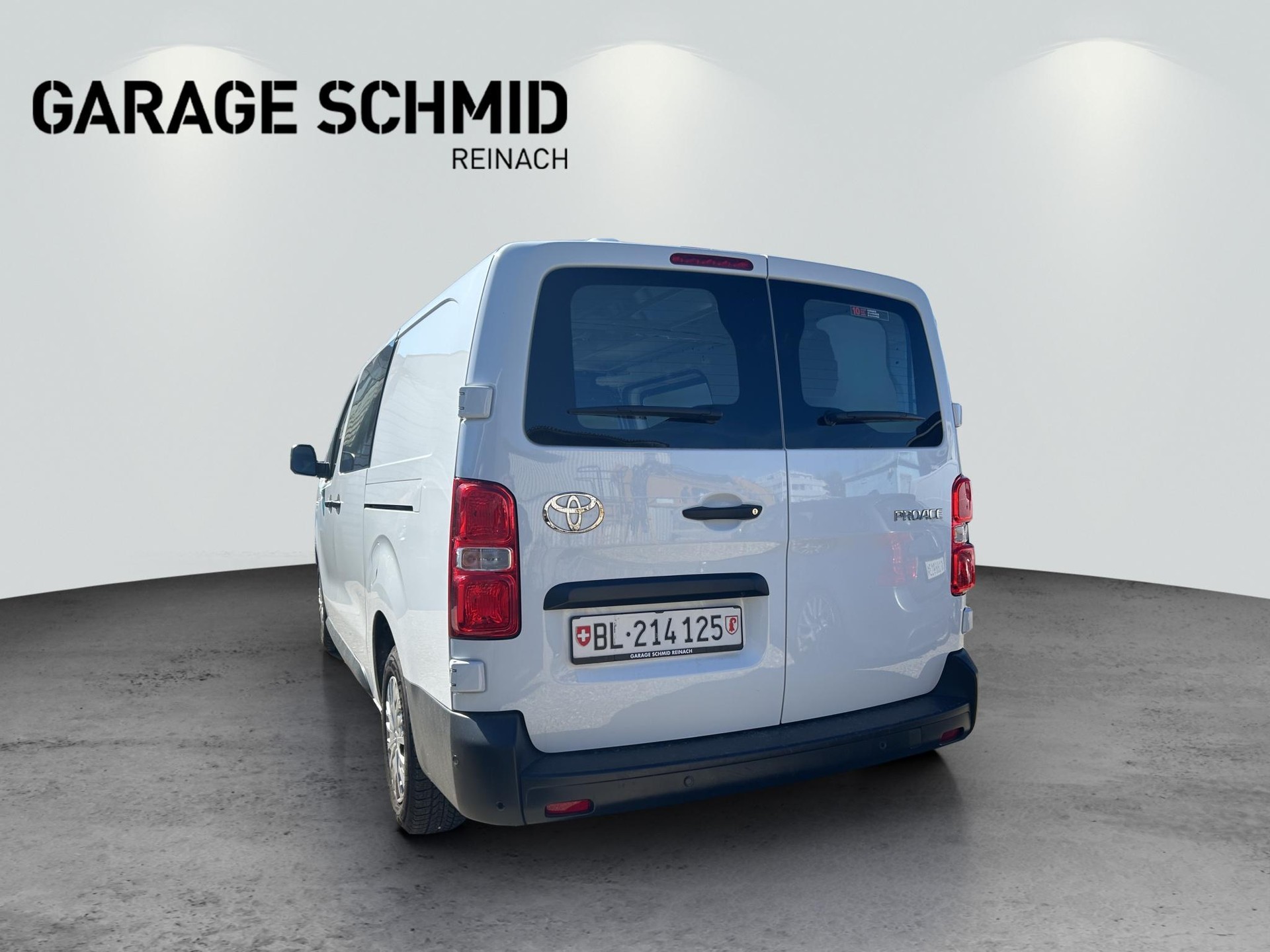 TOYOTA PROACE Van L2 2.0 D Advanced-image-4