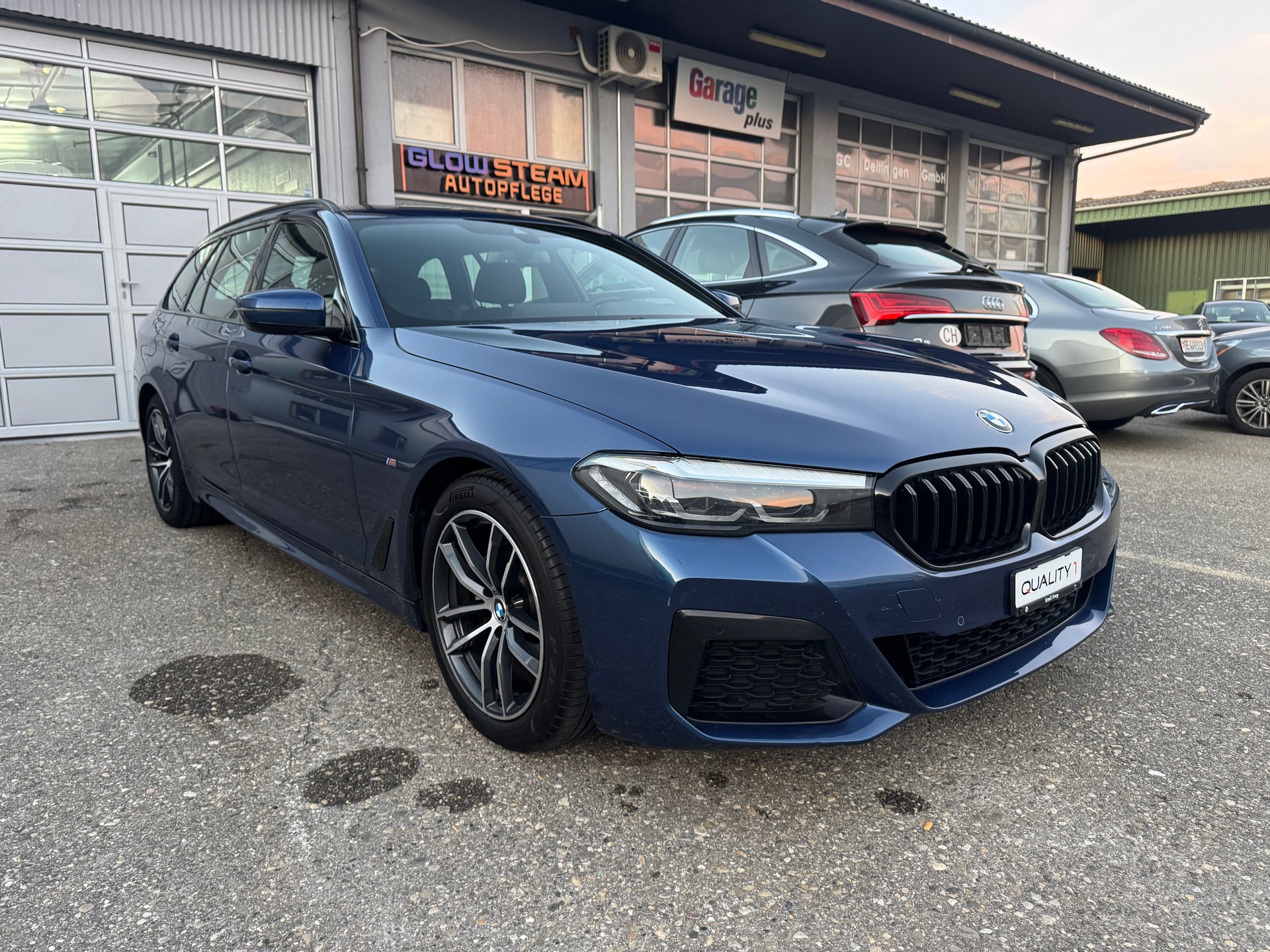 BMW 520d xDrive 48V Touring Pure M Sport Edition-image-2