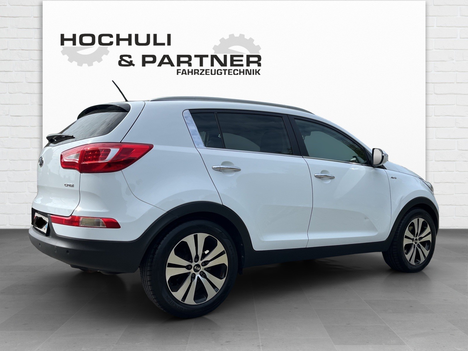 KIA Sportage 2.0 CRDi Style 4WD Automatic-image-3