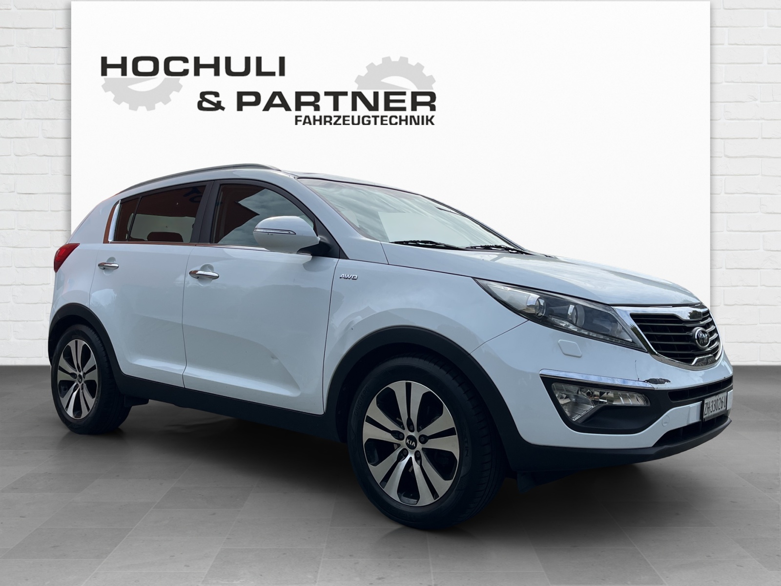KIA Sportage 2.0 CRDi Style 4WD Automatic-image-2