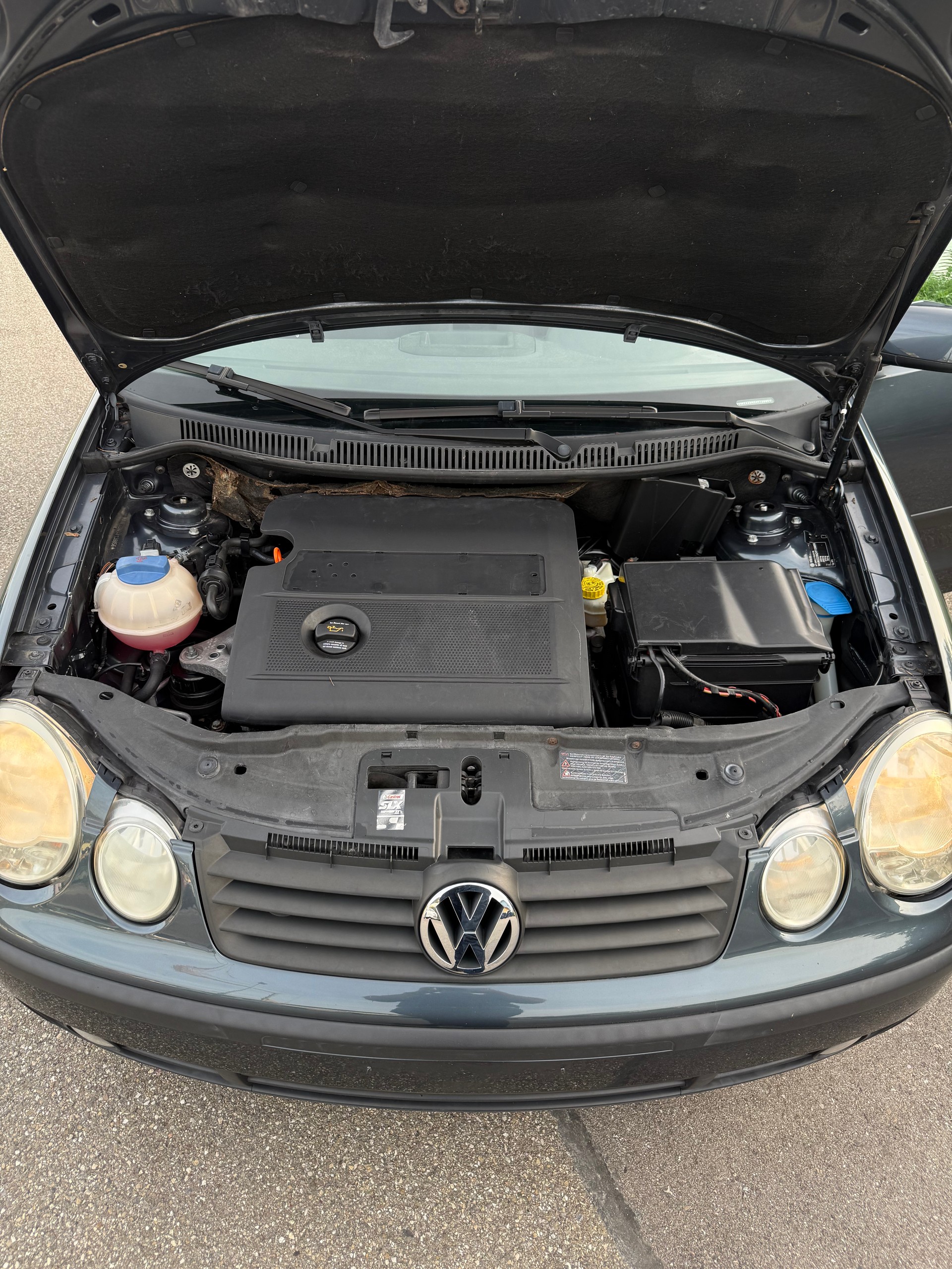 VW Polo 1.4 16V Highline-image-11