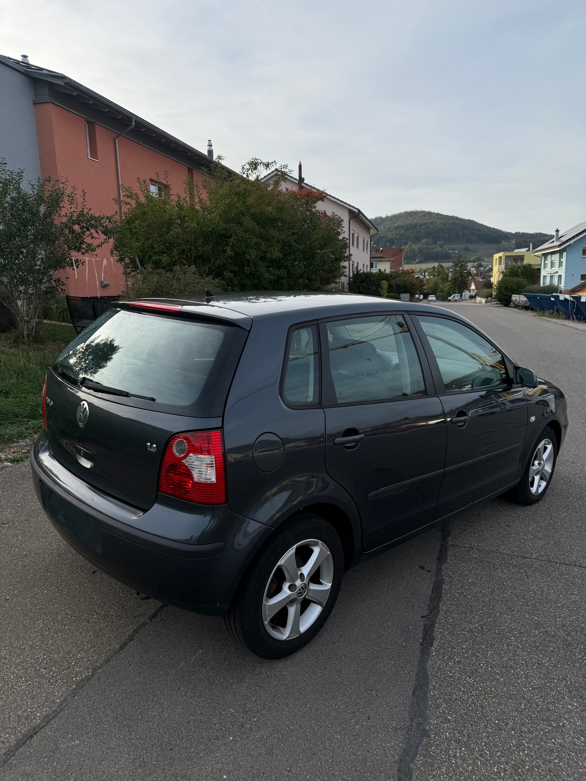 VW Polo 1.4 16V Highline-image-3