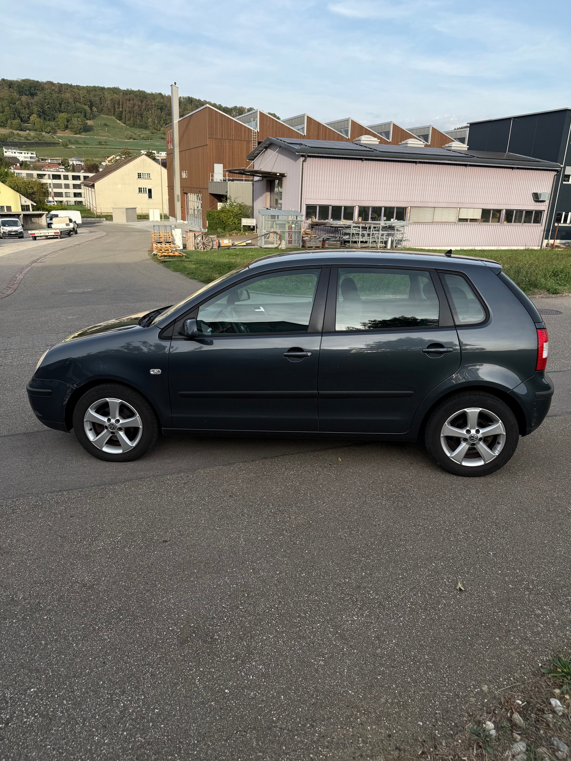 VW Polo 1.4 16V Highline-image-5