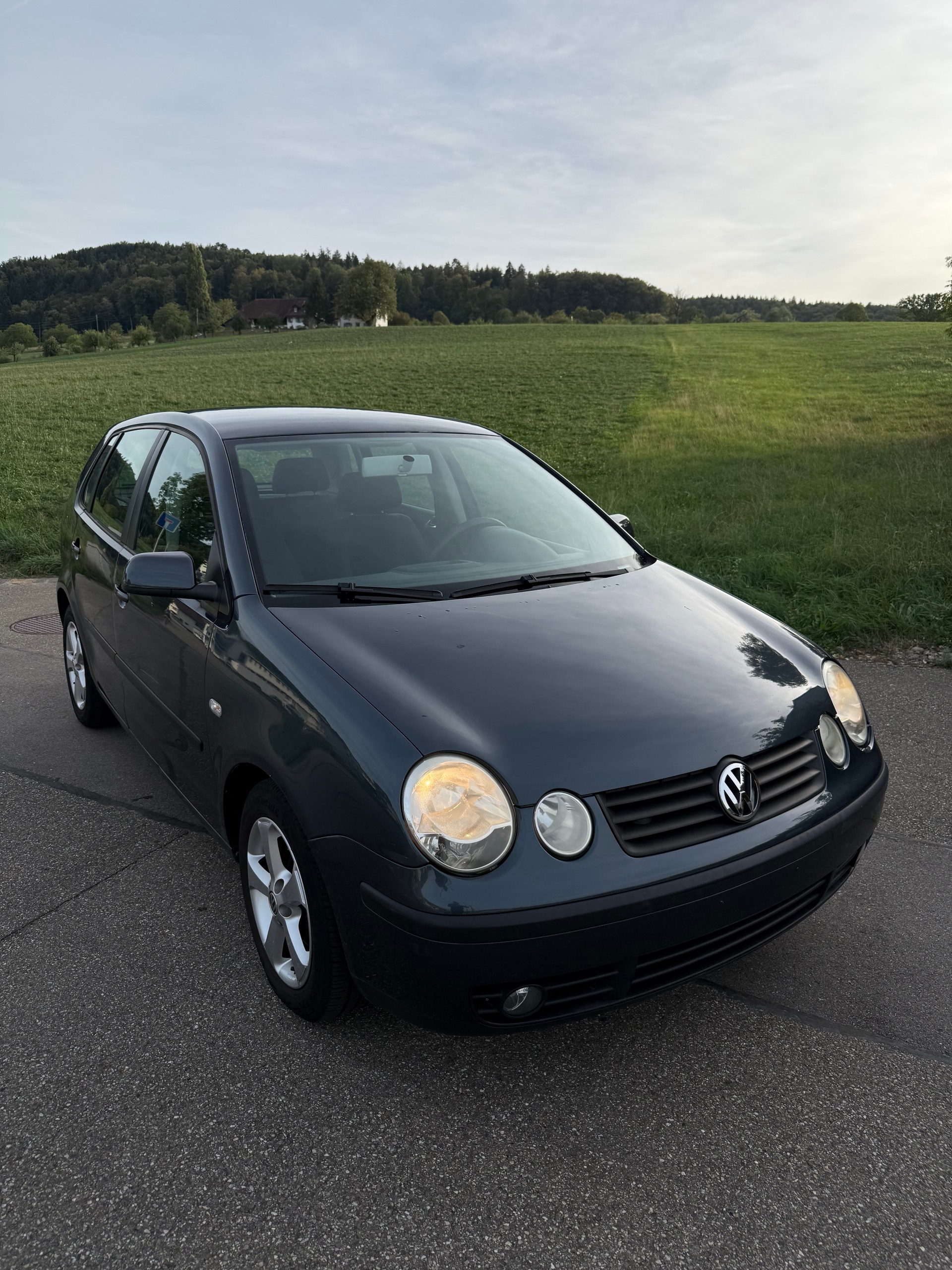 VW Polo 1.4 16V Highline-image-1