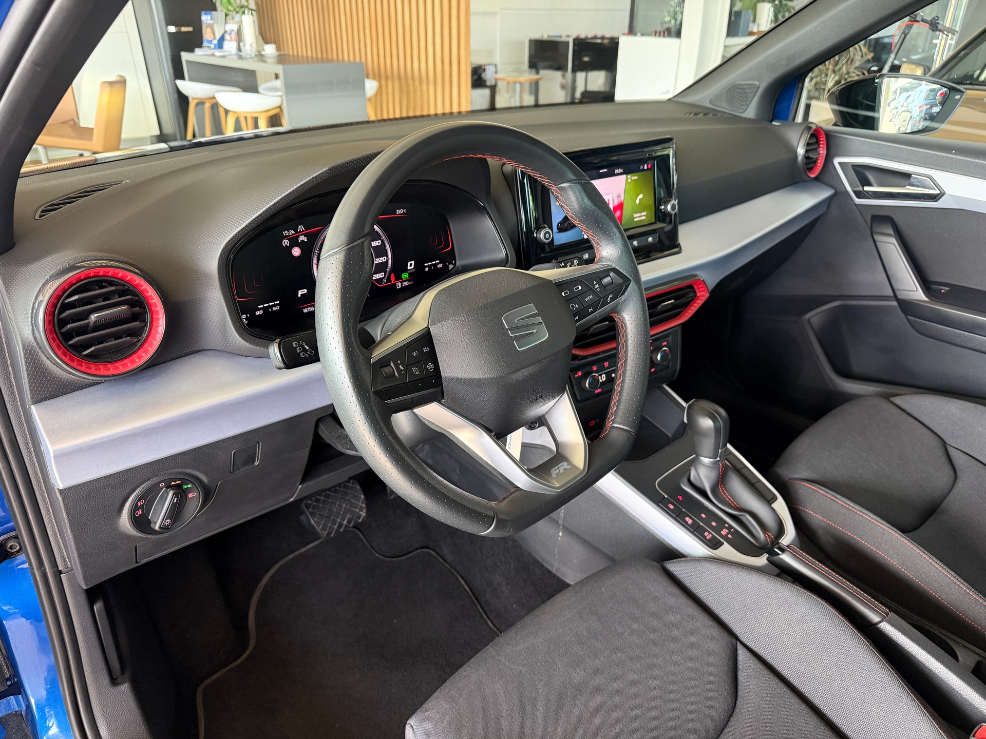 SEAT Arona 1.0 TSI Eco FR DSG ***HERSTELLERGARANTIE BIS 02.2027***-image-8