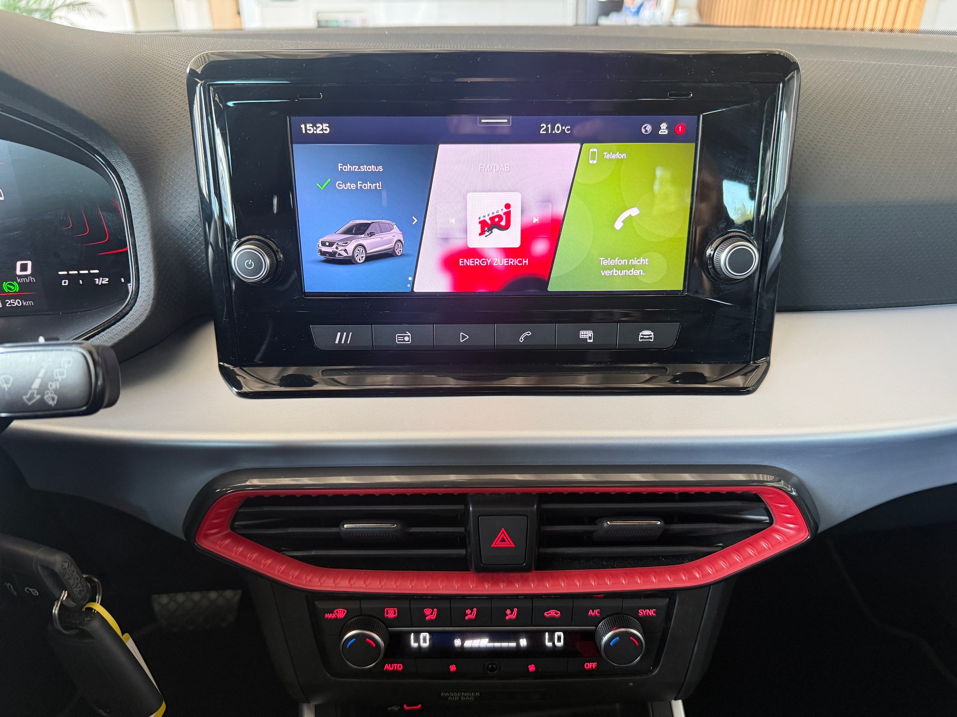 SEAT Arona 1.0 TSI Eco FR DSG ***HERSTELLERGARANTIE BIS 02.2027***-image-18