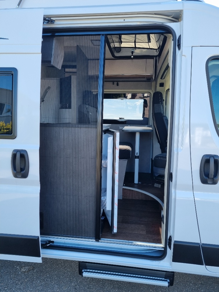 PÖSSL Summit Shine 540 ON mit Aufstelldach NEUWAGEN-image-1