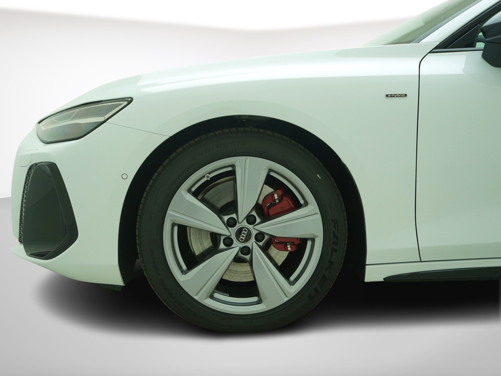 AUDI A6 Avant 2.0 e-hybrid S line quattro S-Tronic-image-9