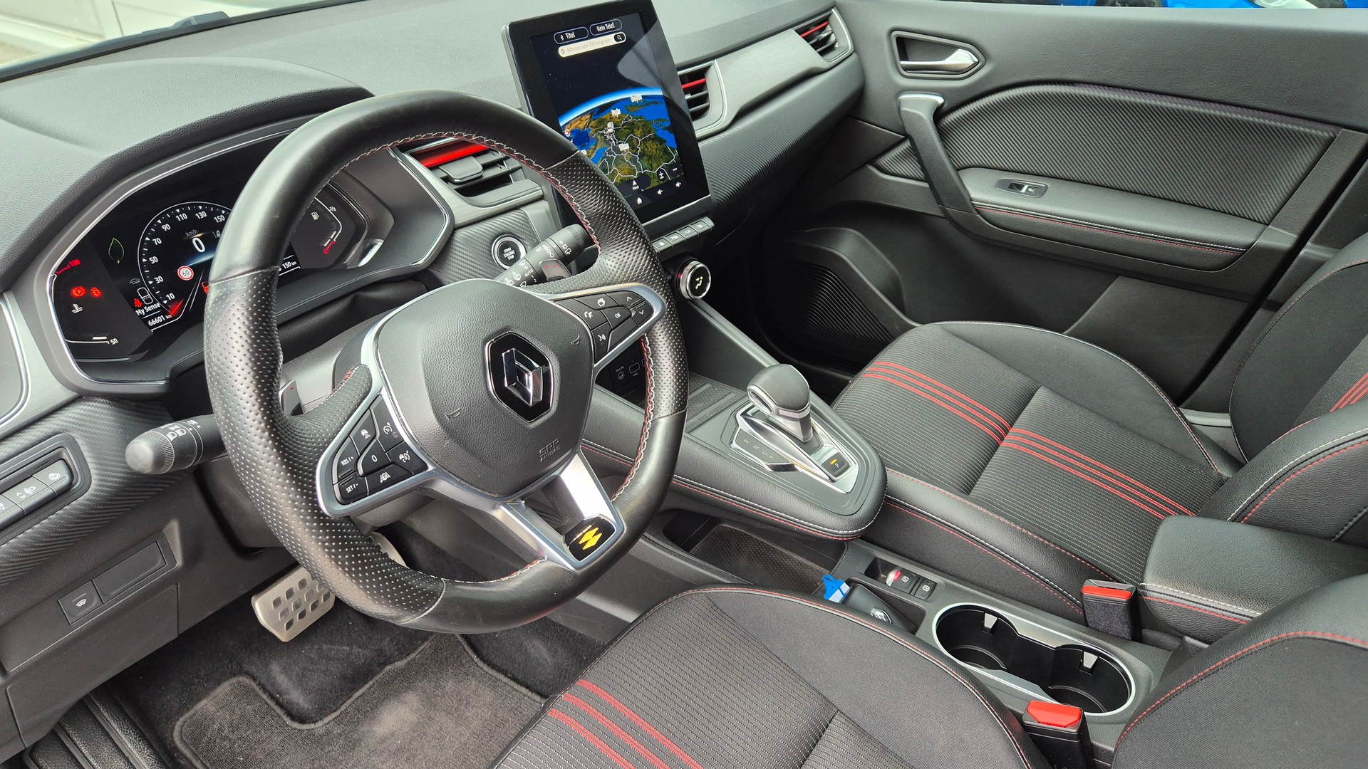 RENAULT Captur 1.3 TCe EDC R.S.Line-image-8
