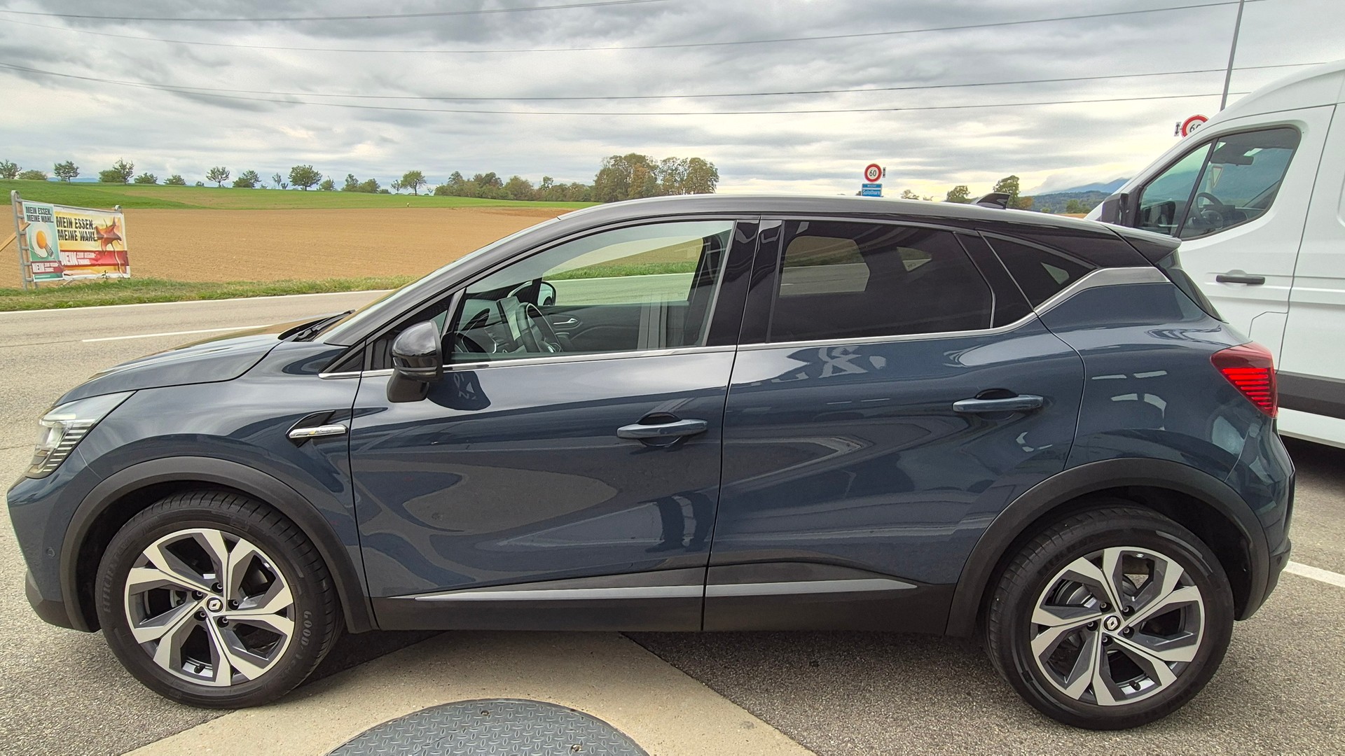 RENAULT Captur 1.3 TCe EDC R.S.Line-image-5