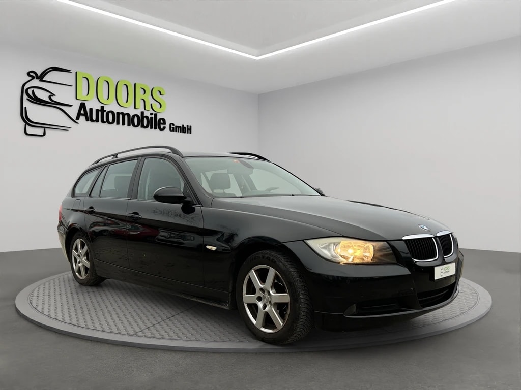 BMW 318i Touring Steptronic-image-0