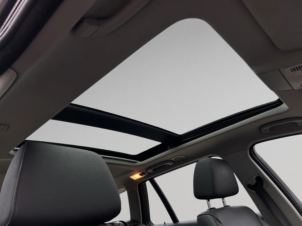 BMW 318i Touring Steptronic-image-16
