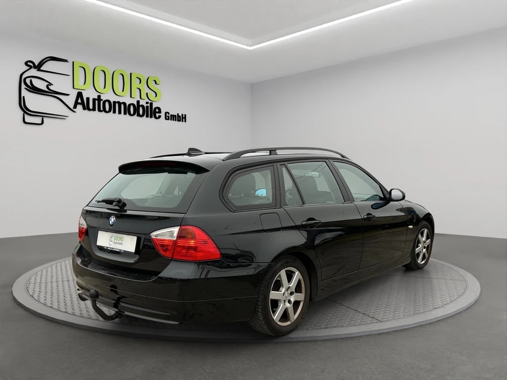 BMW 318i Touring Steptronic-image-3