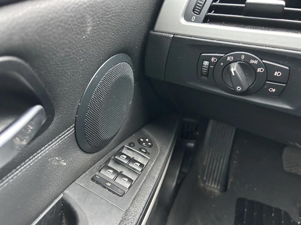 BMW 318i Touring Steptronic-image-13