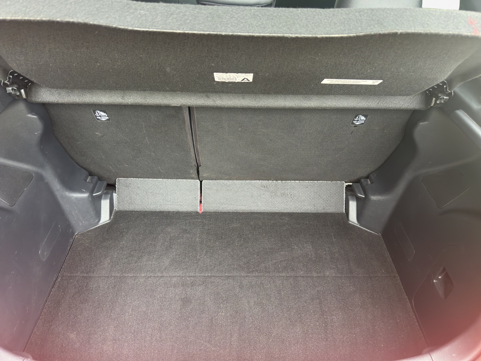 TOYOTA Yaris 1.5 Premium e-CVT-image-12