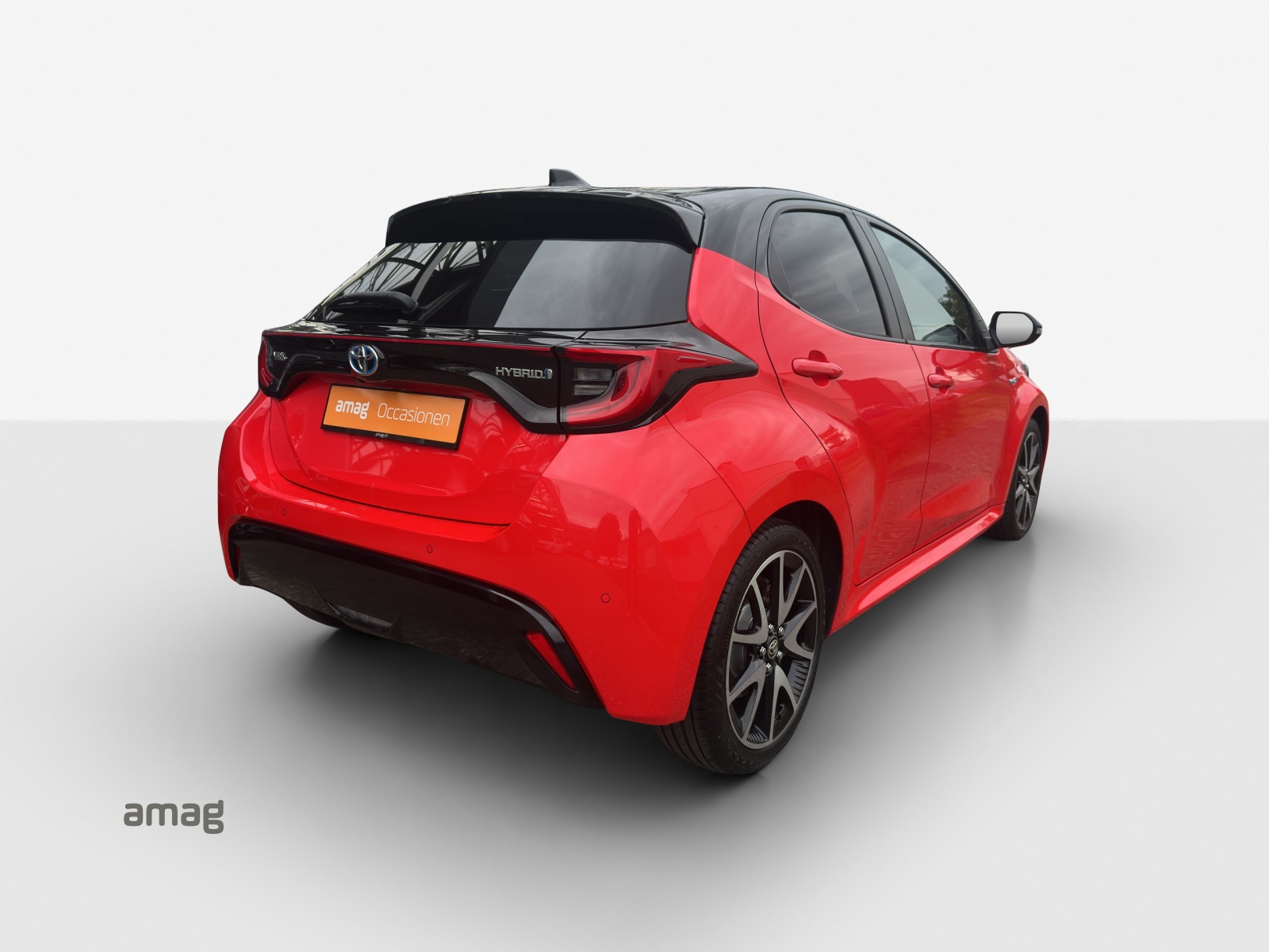 TOYOTA Yaris 1.5 Premium e-CVT-image-4