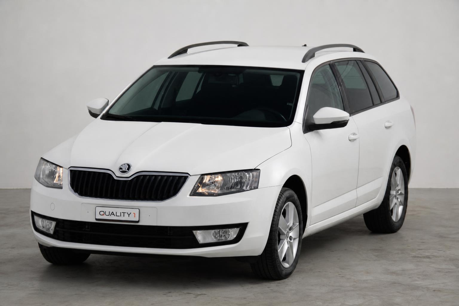 SKODA Octavia Combi 2.0 TDI Elegance 4x4 | Frisch ab MFK | 12Monate Garantie-image-1