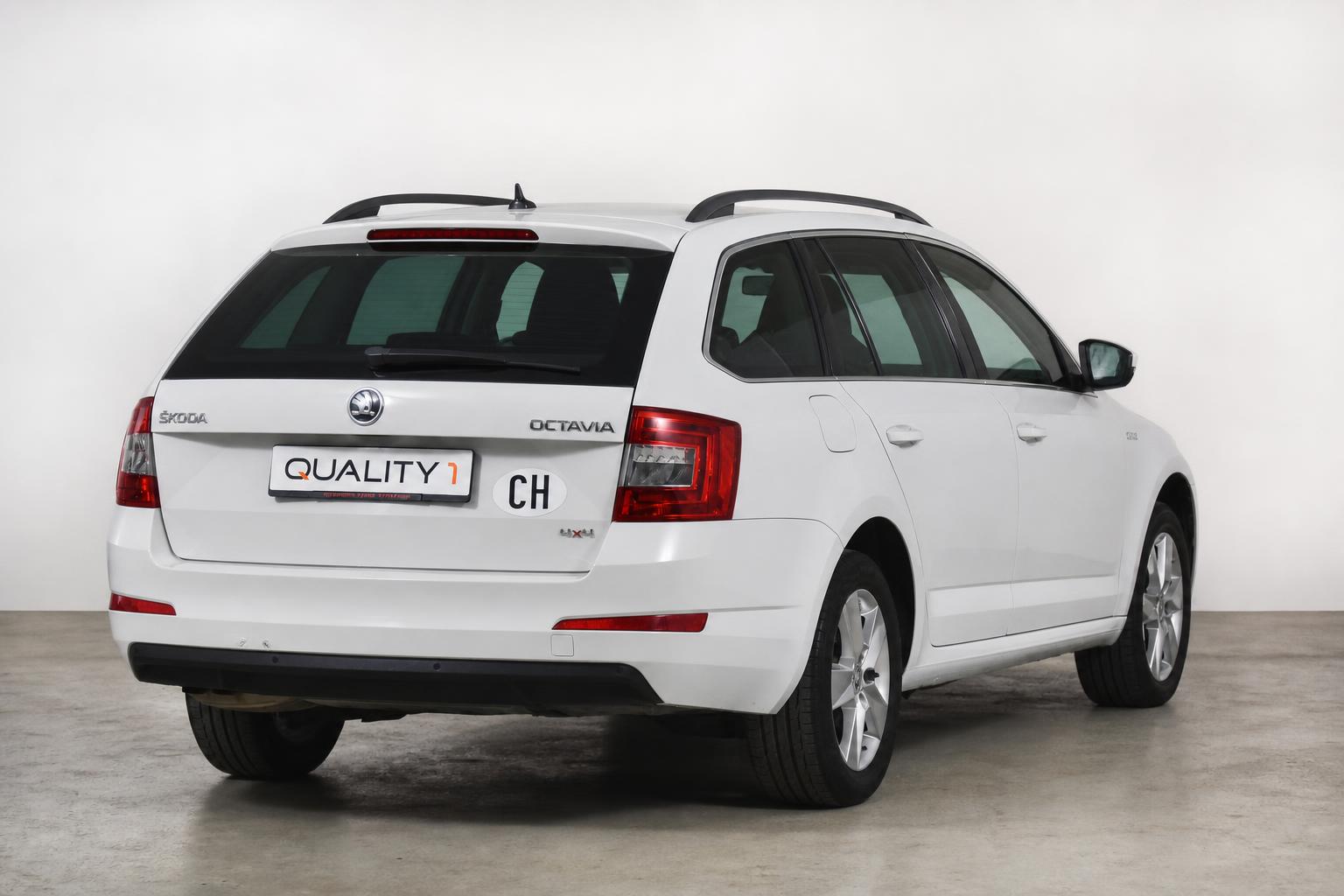 SKODA Octavia Combi 2.0 TDI Elegance 4x4 | Frisch ab MFK | 12Monate Garantie-image-6