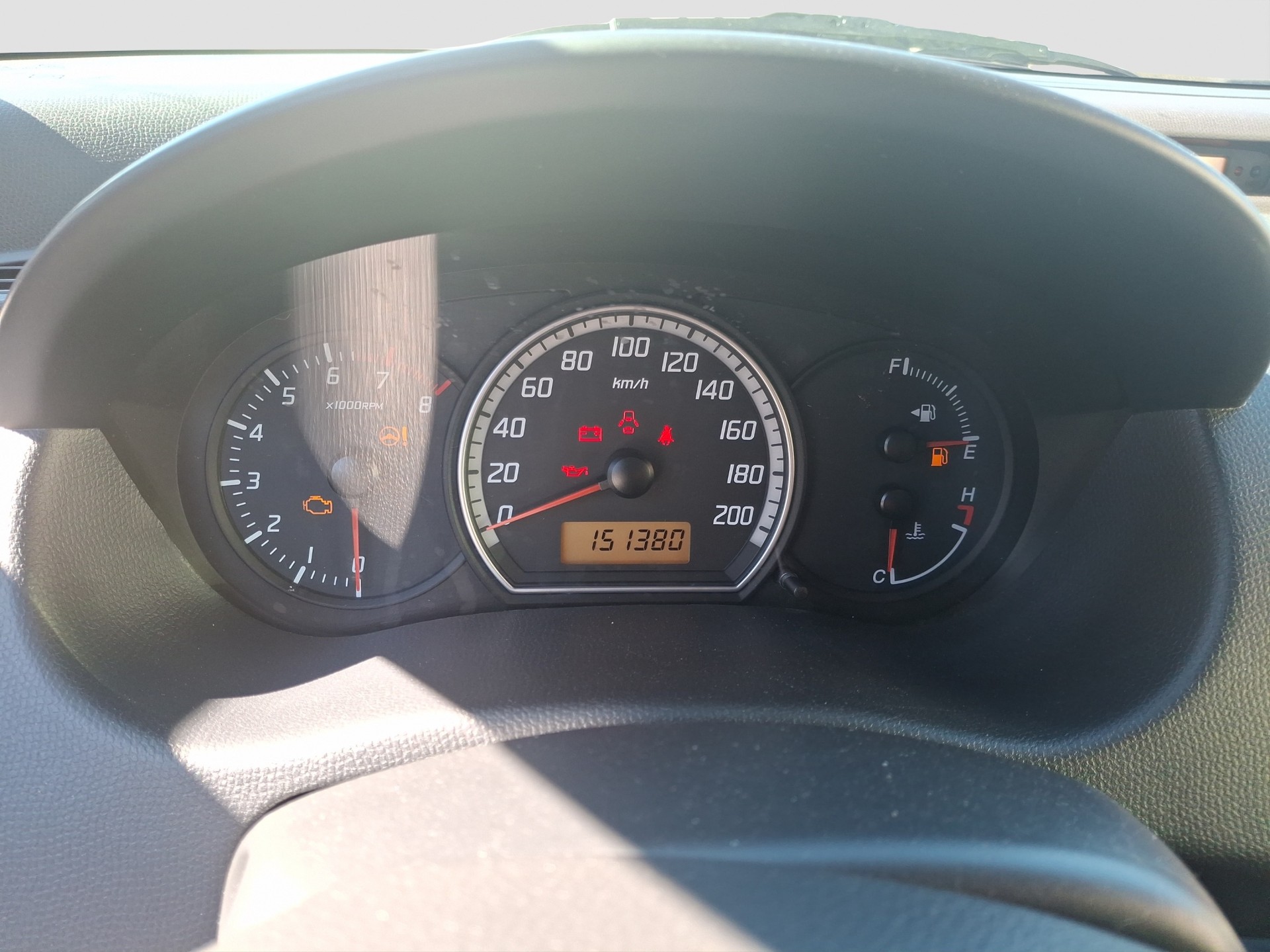 SUZUKI Swift 1.3i 16V GL Top 4x4-image-8